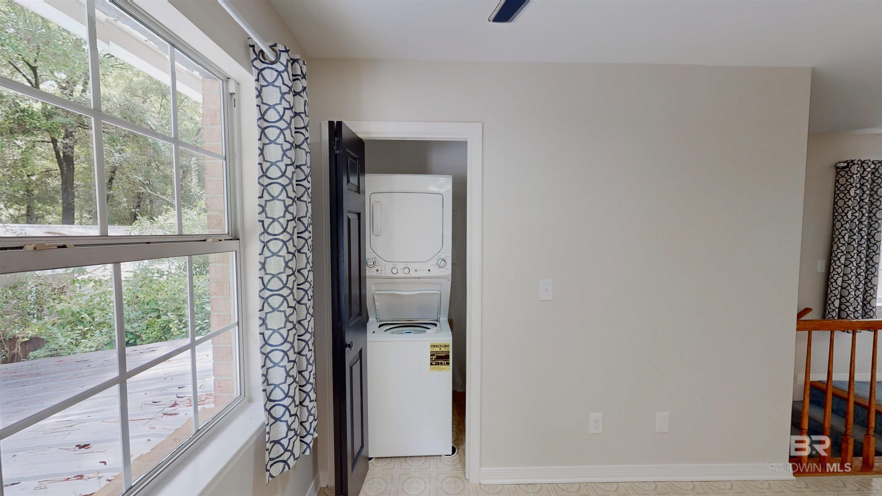 https://zimg.paragon.ice.com/ParagonImages/Property/PG/BCAR/398314/32/0/0/275946c79c4837812b68b899caea0517/7/f786cdcbe563007b440184d94213fc09/398314-960c6e4d-f80c-4c6c-a0bd-a98f0cc45ec5.JPG