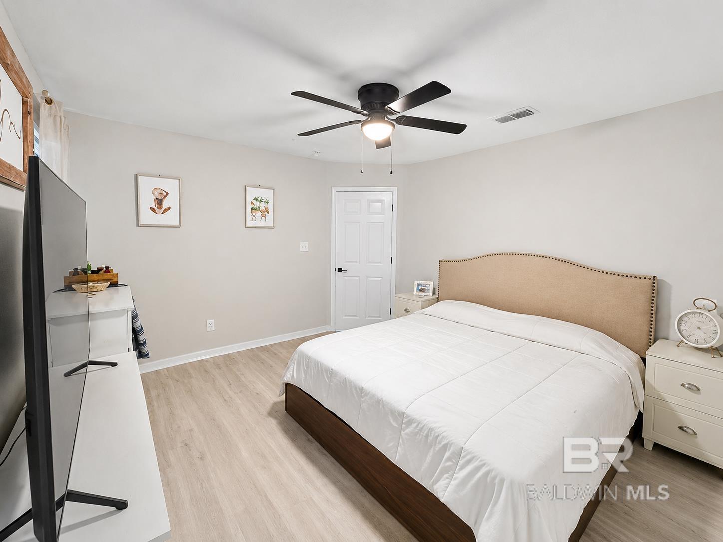 https://zimg.paragon.ice.com/ParagonImages/Property/PG/BCAR/398316/12/0/0/76c90ae21033d7b260508370d7a91916/7/1d0bcd3f20d282f3f13f76a2413f6150/398316-8c2806ff-6283-4bfa-9fb6-fca0800ebc29.JPG