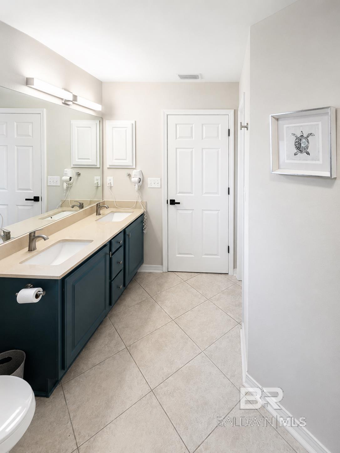 https://zimg.paragon.ice.com/ParagonImages/Property/PG/BCAR/398316/14/0/0/8cdf4a98399aaea540b4c280d794f771/7/1d0bcd3f20d282f3f13f76a2413f6150/398316-1fbb0812-a71e-43eb-b0a6-067a3b319031.JPG