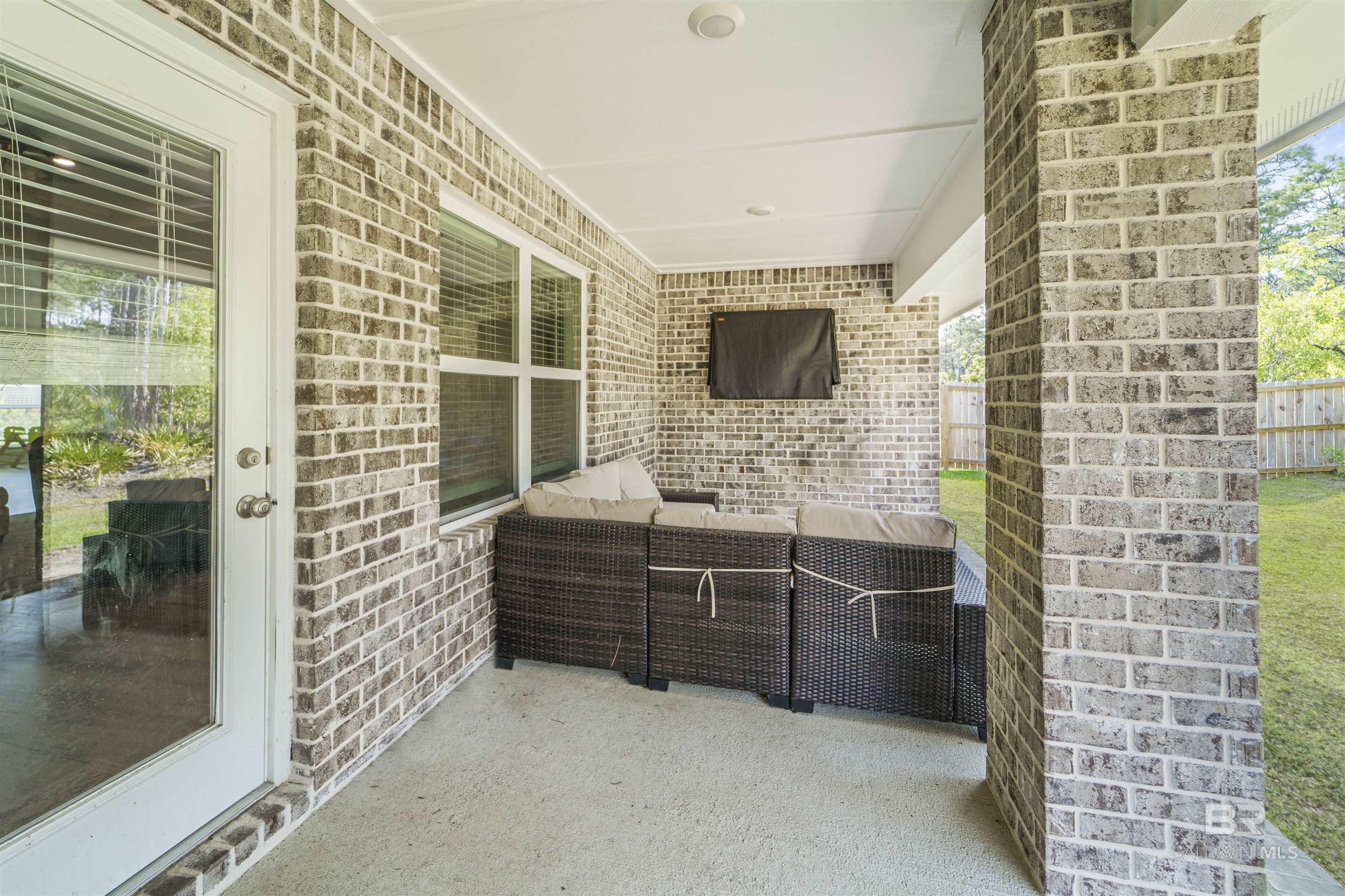 398341 | Photo 26