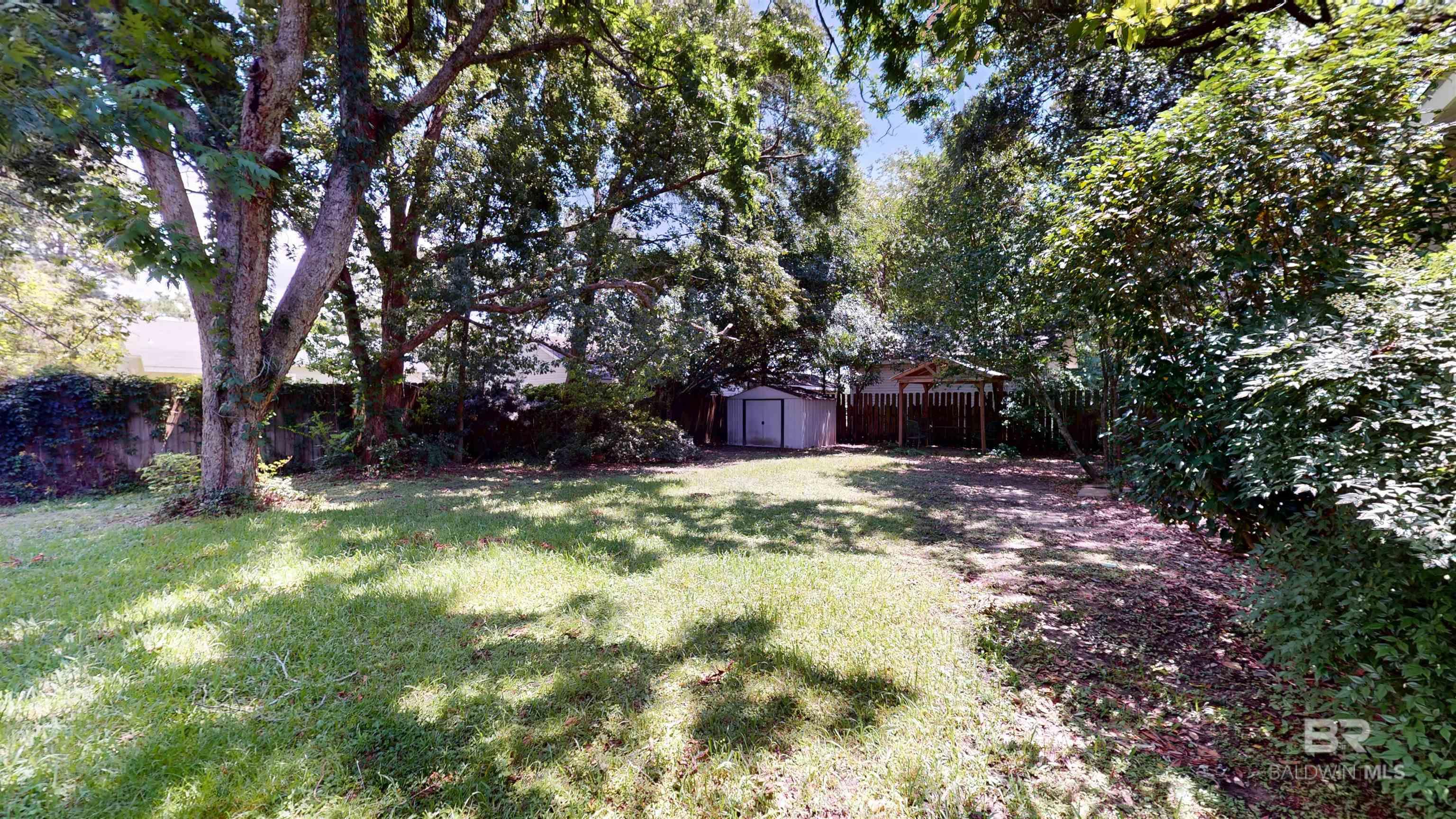 398348 | Photo 3