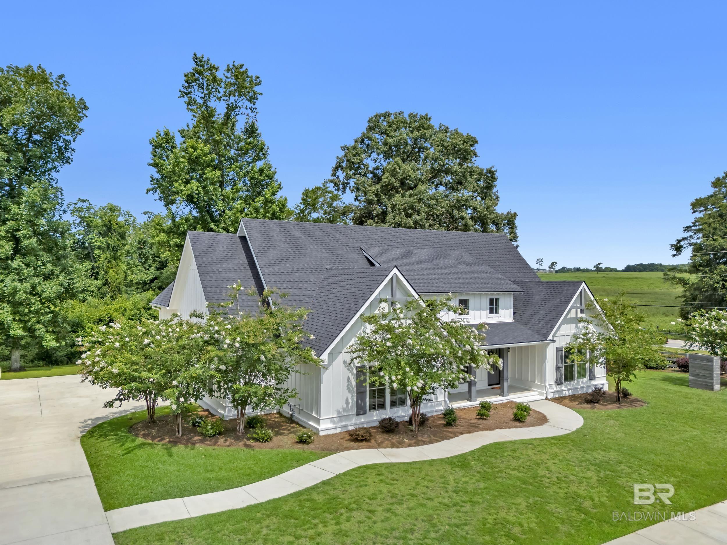 https://zimg.paragon.ice.com/ParagonImages/Property/PG/BCAR/398353/36/0/0/1f9f6ba78080d2742dffda9f600d84b5/7/6137f8ffada06663f0dabacc4efdce40/398353-0df18c59-31ff-4ff9-95e2-8b683183f840.JPG