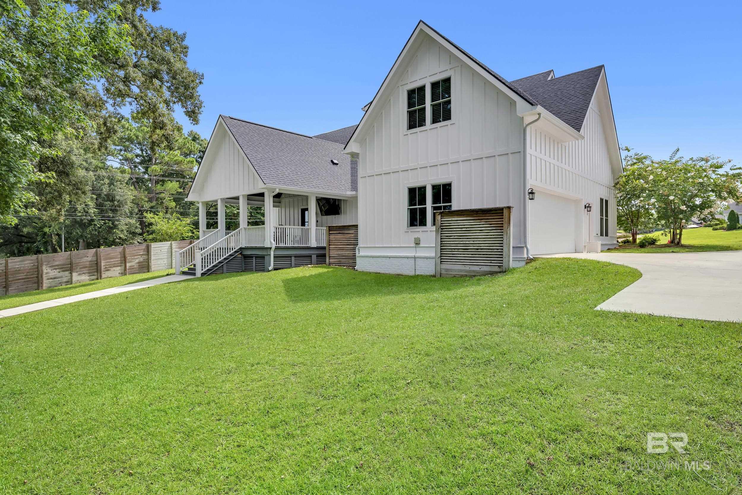 https://zimg.paragon.ice.com/ParagonImages/Property/PG/BCAR/398353/39/0/0/d91841482bd52c971a38f5153d7f1804/7/6137f8ffada06663f0dabacc4efdce40/398353-e9abda06-5338-4c5f-85cb-90ab12a5a4a2.JPG