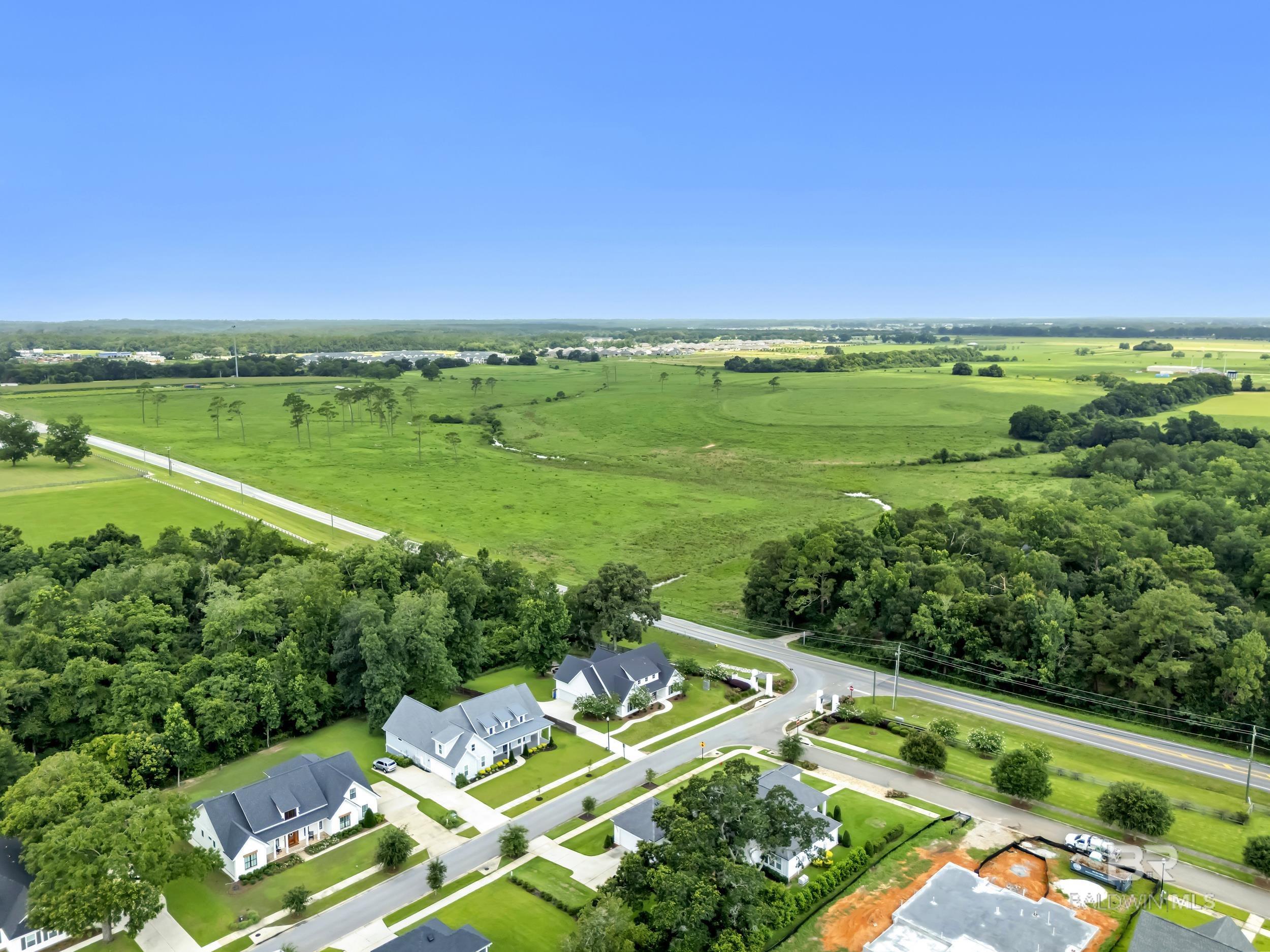 https://zimg.paragon.ice.com/ParagonImages/Property/PG/BCAR/398353/44/0/0/d301883042f67b025dabbe550d0d1019/7/6137f8ffada06663f0dabacc4efdce40/398353-97ff5bd4-7804-412c-91ff-999b1a042225.JPG