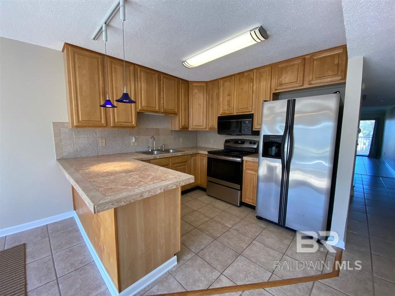 https://zimg.paragon.ice.com/ParagonImages/Property/PG/BCAR/398366/19/0/0/62fda43cb9a98c71ebc179b27b5936cd/7/0103d365f5263ca29c88bfbf6d9ead71/398366-7789A5B5-1F1A-49F4-A511-6599C72C2435.JPG