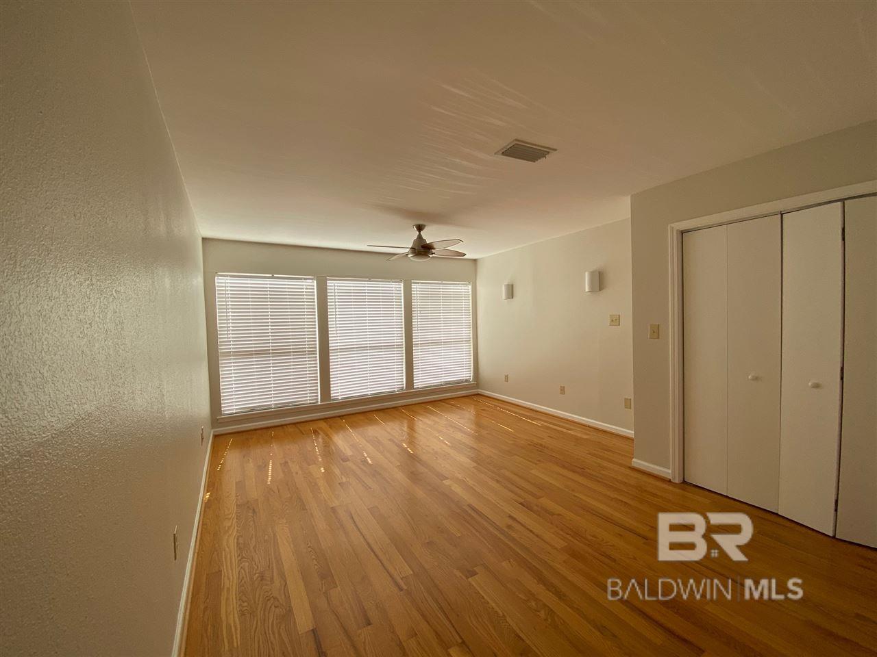 https://zimg.paragon.ice.com/ParagonImages/Property/PG/BCAR/398366/23/0/0/427b0aa4ea5725fb9b96026e5fd97a0d/7/0103d365f5263ca29c88bfbf6d9ead71/398366-A70A8331-A119-473F-A9FC-908677606AB5.JPG