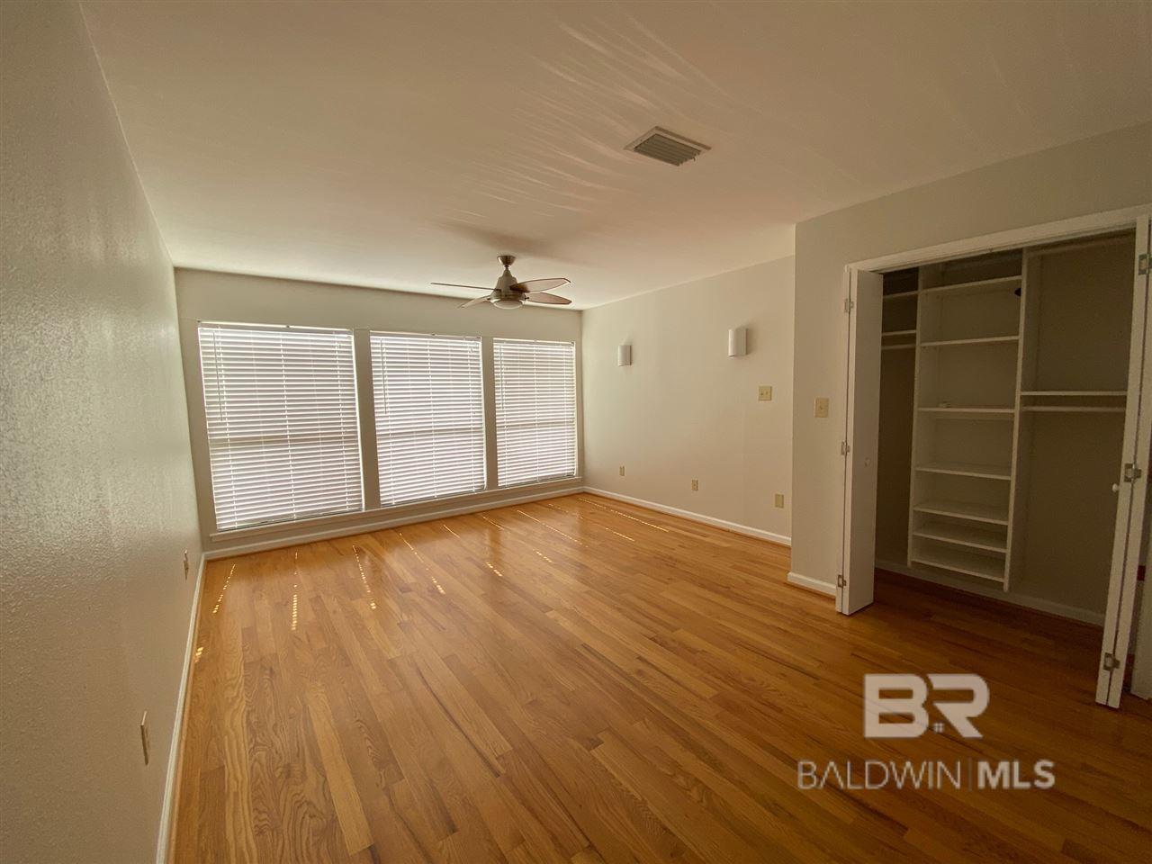 https://zimg.paragon.ice.com/ParagonImages/Property/PG/BCAR/398366/24/0/0/fb8292e998a5bde071dacc007a5bf302/7/0103d365f5263ca29c88bfbf6d9ead71/398366-E552CE37-C4E8-468F-B69E-5E60F9FDE2D5.JPG