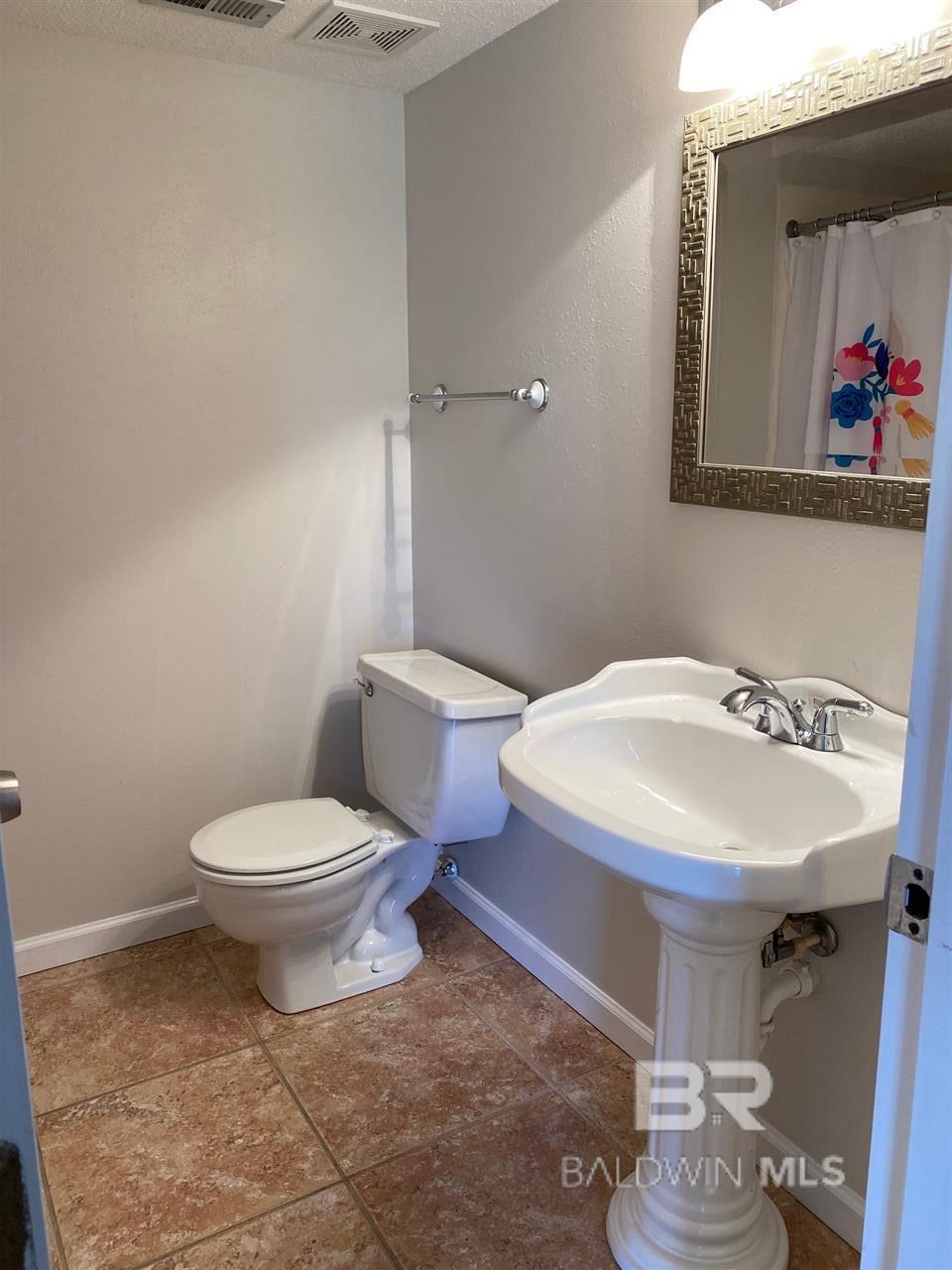 https://zimg.paragon.ice.com/ParagonImages/Property/PG/BCAR/398366/27/0/0/243fa10db89761fb8e6fcde11d28db40/7/0103d365f5263ca29c88bfbf6d9ead71/398366-2E50521E-B87E-4F60-8F74-03CE182CDFE9.JPG