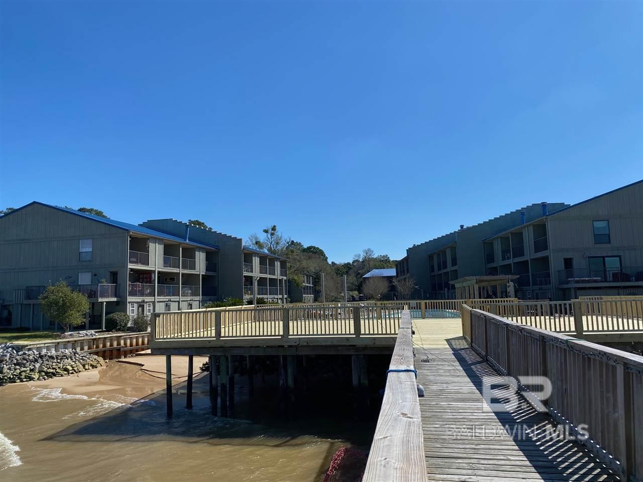 https://zimg.paragon.ice.com/ParagonImages/Property/PG/BCAR/398366/32/0/0/dca56fe1126113f04fa4d5183d46b408/7/0103d365f5263ca29c88bfbf6d9ead71/398366-7906EA12-79DE-490D-8C6F-A2969CBAE273.JPG