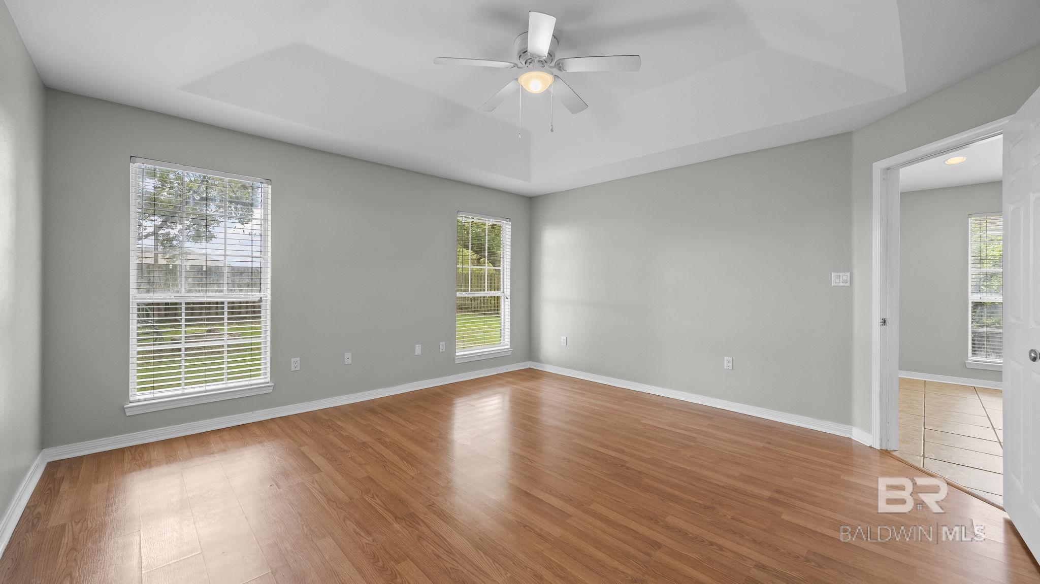 https://zimg.paragon.ice.com/ParagonImages/Property/PG/BCAR/398376/17/0/0/b558091e3f805bdeef8e92c1cb11956f/7/40624a41518abea6cd4d66927bbfa10a/398376-e098afdb-bac2-48d4-9c20-9d200cd1de9b.JPG