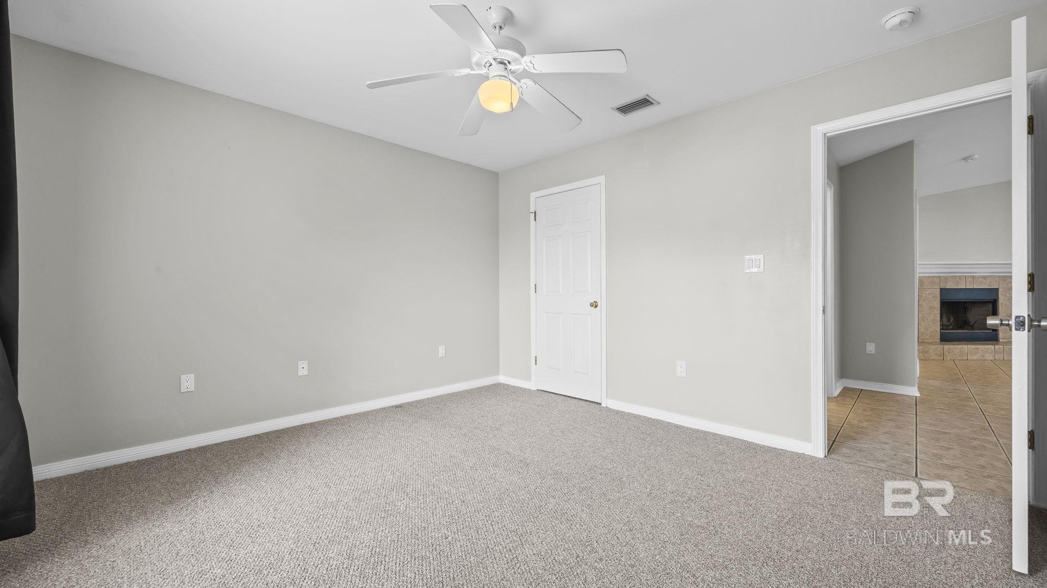 https://zimg.paragon.ice.com/ParagonImages/Property/PG/BCAR/398376/24/0/0/11f47e3017d03423863869c7f3b19ec8/7/40624a41518abea6cd4d66927bbfa10a/398376-06d43176-4e34-481f-95a7-f2c3b7ae572a.JPG