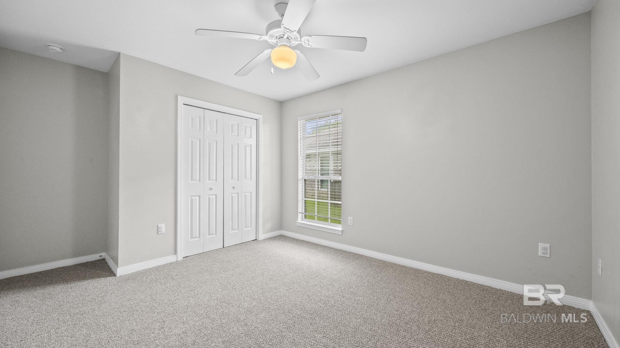 https://zimg.paragon.ice.com/ParagonImages/Property/PG/BCAR/398376/27/0/0/92bef87efe35abe5e684762ce544cd9a/7/40624a41518abea6cd4d66927bbfa10a/398376-615e6ef9-e20e-4755-89dc-4d35b89a598c.JPG