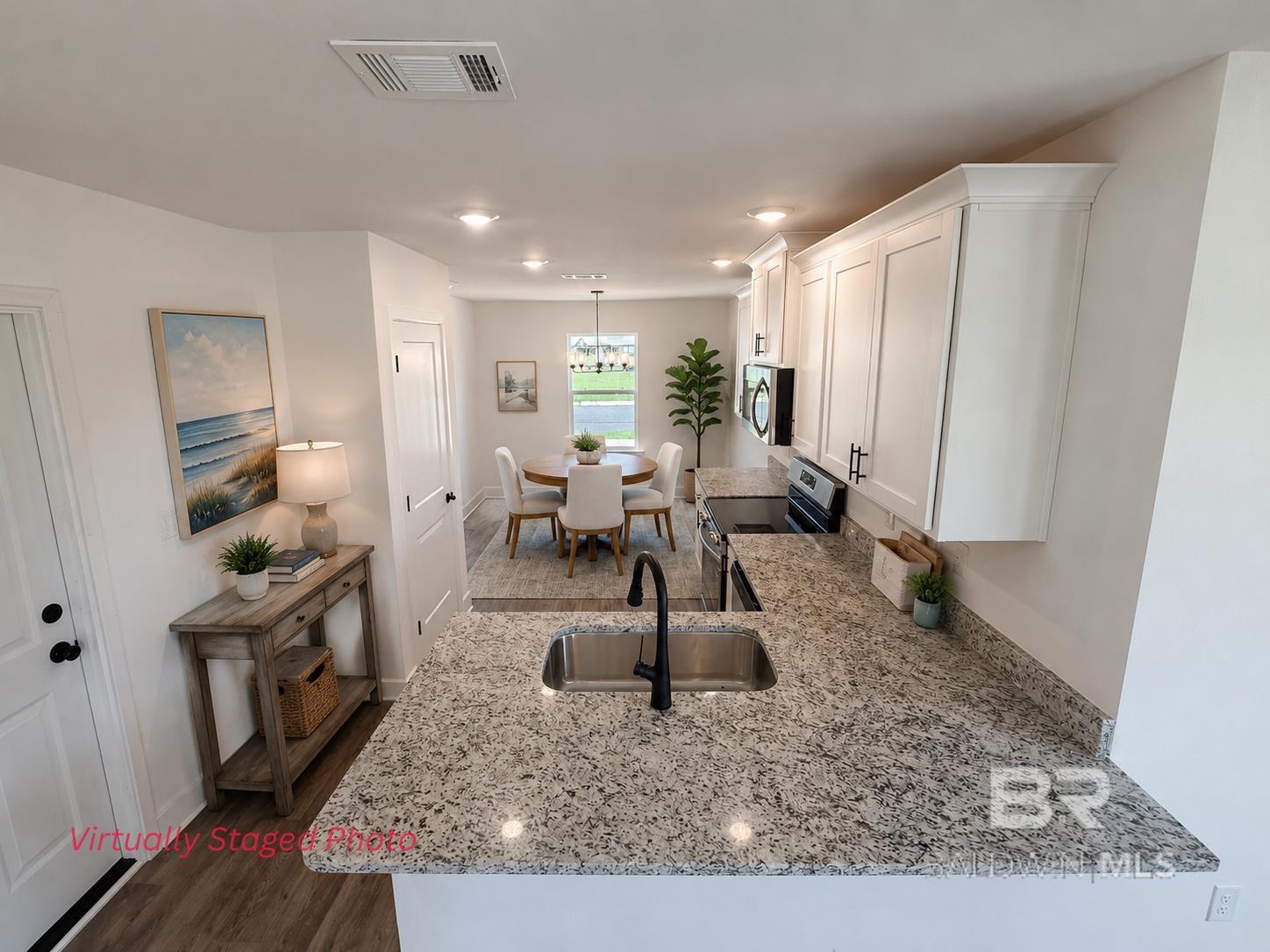 https://zimg.paragon.ice.com/ParagonImages/Property/PG/BCAR/398384/2/0/0/f353f63bb8ef45b45e2dba03699d30e3/7/3f92d1d55034ba8e7aecb0e5b04681cf/398384-a8e29781-5fcf-45cd-ad56-7aa95a946a67.JPG