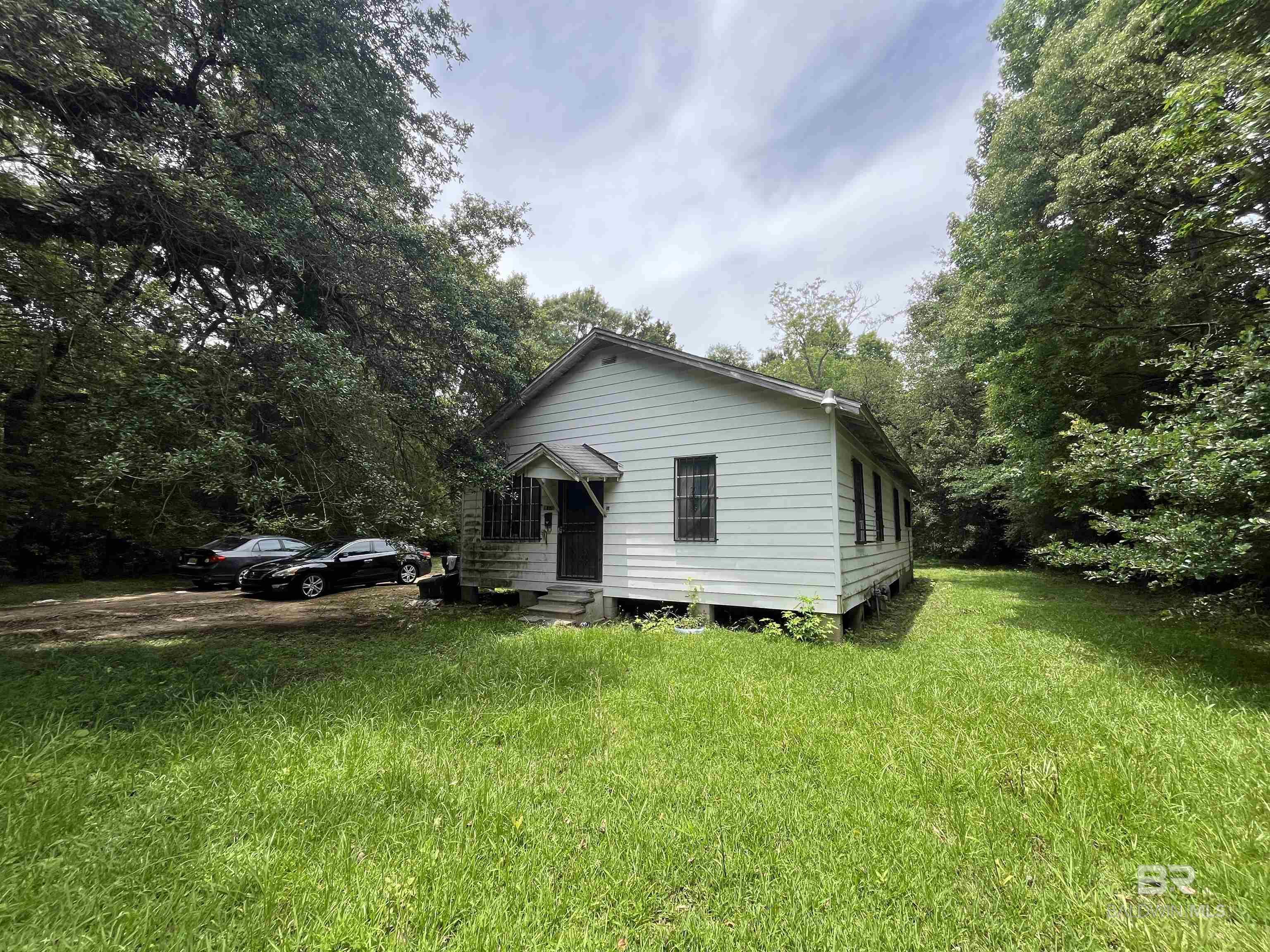 https://zimg.paragon.ice.com/ParagonImages/Property/PG/BCAR/398385/1/0/0/81fbc7472546db0567f881f58f2bc359/7/eee41c1135cd8f8f1a4ed0d1cfae98dd/398385-b8d1879e-0668-4801-b4e2-d5480c4d5730.JPG