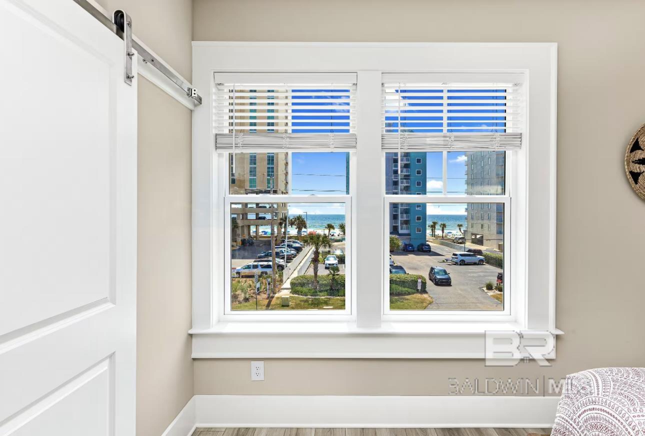 https://zimg.paragon.ice.com/ParagonImages/Property/PG/BCAR/398386/34/0/0/28a4e7ea13616b7f5880fcf56a5d638d/7/c16e385d7dda77f3864a51abefe421b8/398386-b4e230cd-3b43-4195-89b0-6c48e43ddca3.JPG