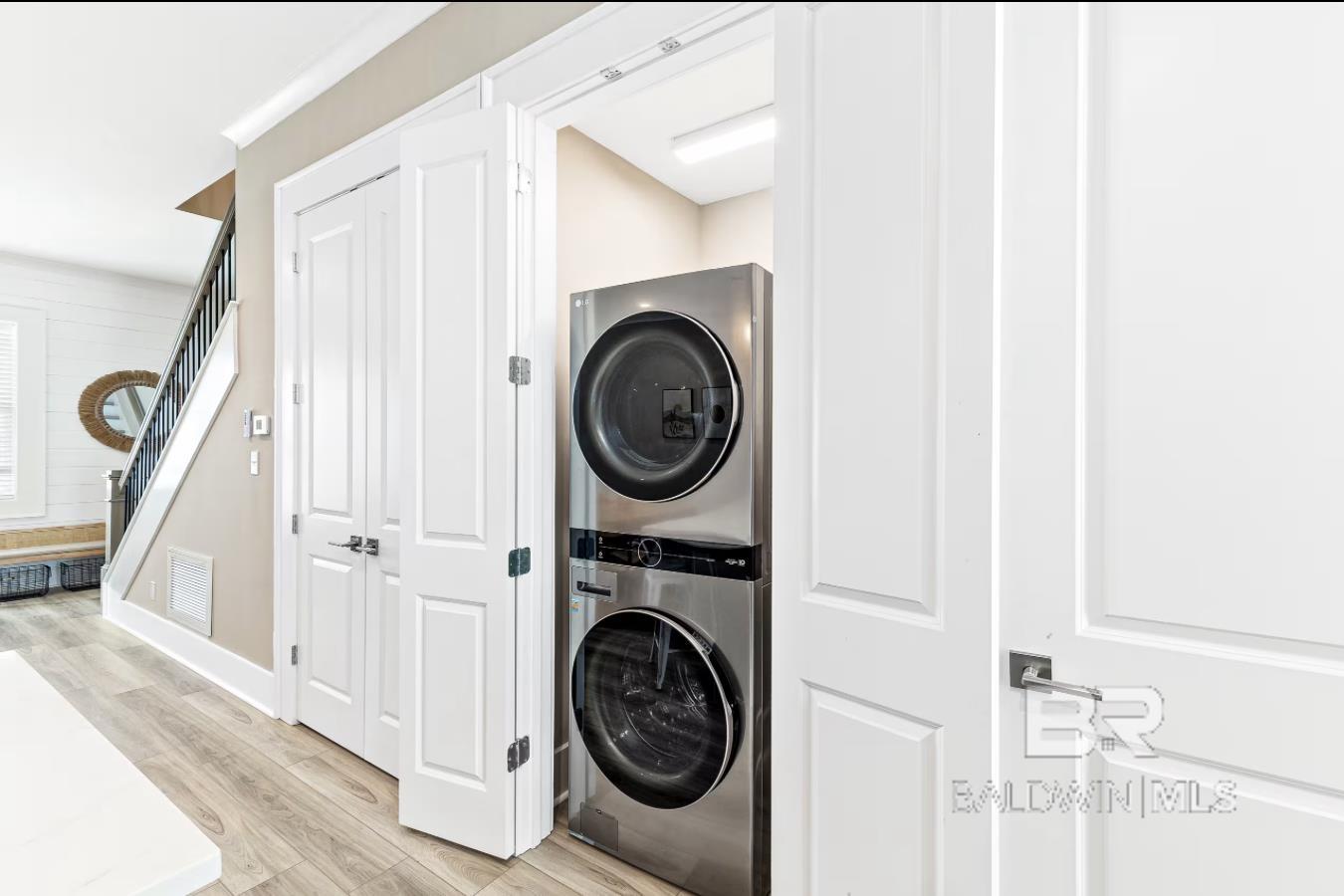 https://zimg.paragon.ice.com/ParagonImages/Property/PG/BCAR/398386/39/0/0/ad410431ff5ed76b470f3723e588202e/7/c16e385d7dda77f3864a51abefe421b8/398386-70d13097-ec41-43ce-aa31-61a45b9c2ac5.JPG