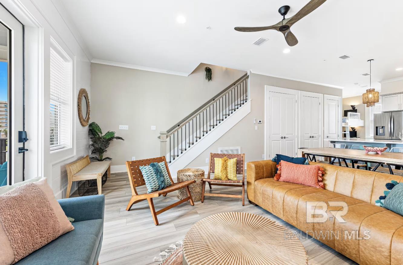 https://zimg.paragon.ice.com/ParagonImages/Property/PG/BCAR/398386/4/0/0/9c436e68cb84c328b9022e1aca269236/7/c16e385d7dda77f3864a51abefe421b8/398386-4a8477ab-22f2-494a-aea7-a7c4545fd764.JPG