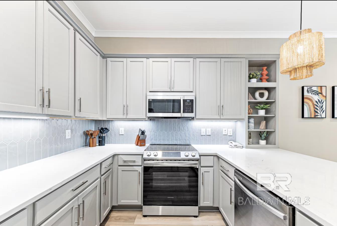 https://zimg.paragon.ice.com/ParagonImages/Property/PG/BCAR/398386/8/0/0/839ef1207354857d2574a76d710d182c/7/c16e385d7dda77f3864a51abefe421b8/398386-cbb7353e-bc32-4b96-821e-ab55e6b94c66.JPG