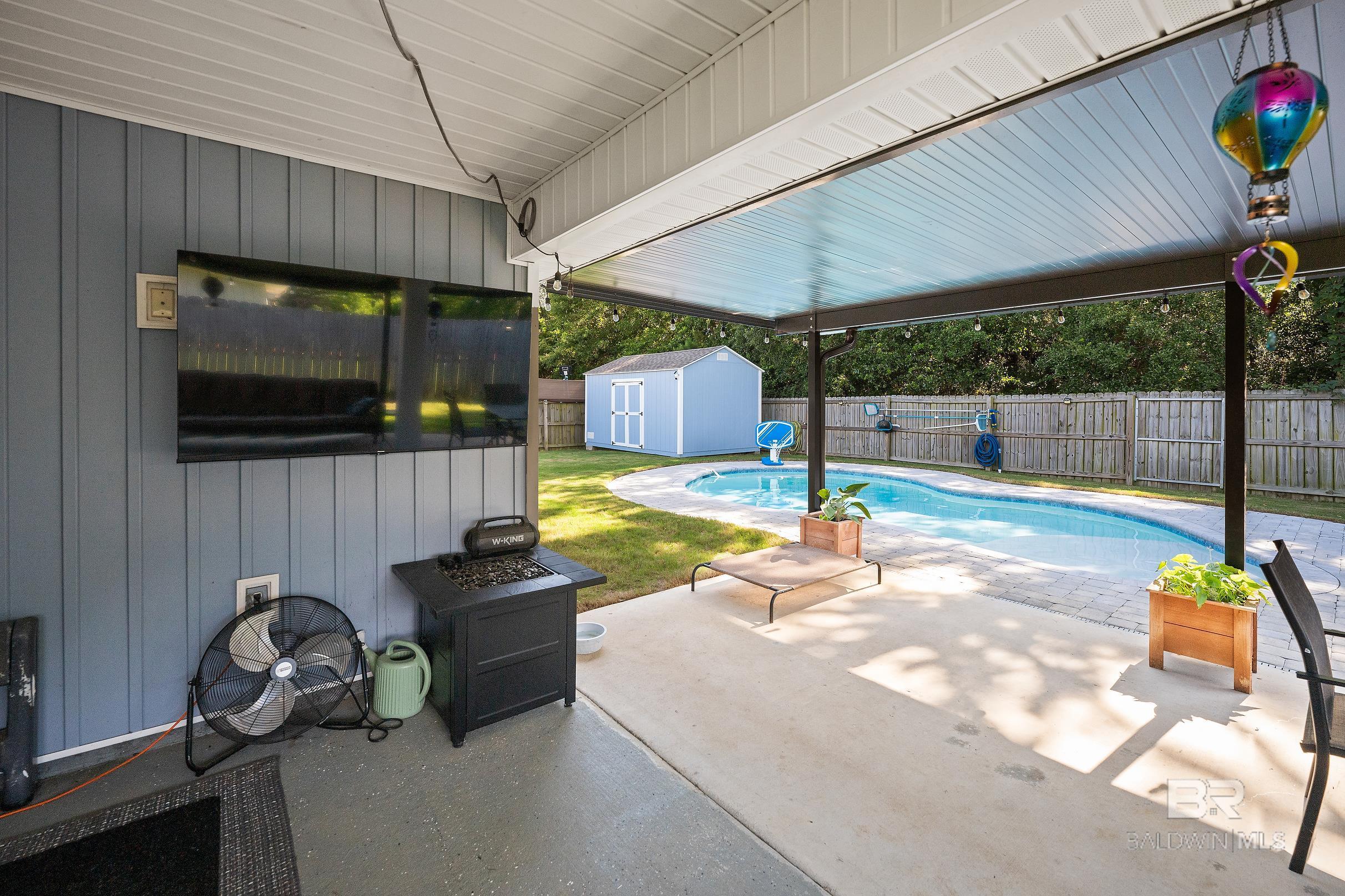 https://zimg.paragon.ice.com/ParagonImages/Property/PG/BCAR/398389/29/0/0/3794c1b7d8d5e3b1a226031b10d6dc50/7/68dcb8b48fa11d55ebc41ff8197032d9/398389-8a8bc399-a292-4c8c-8e60-a4c8d7f39c1e.JPG