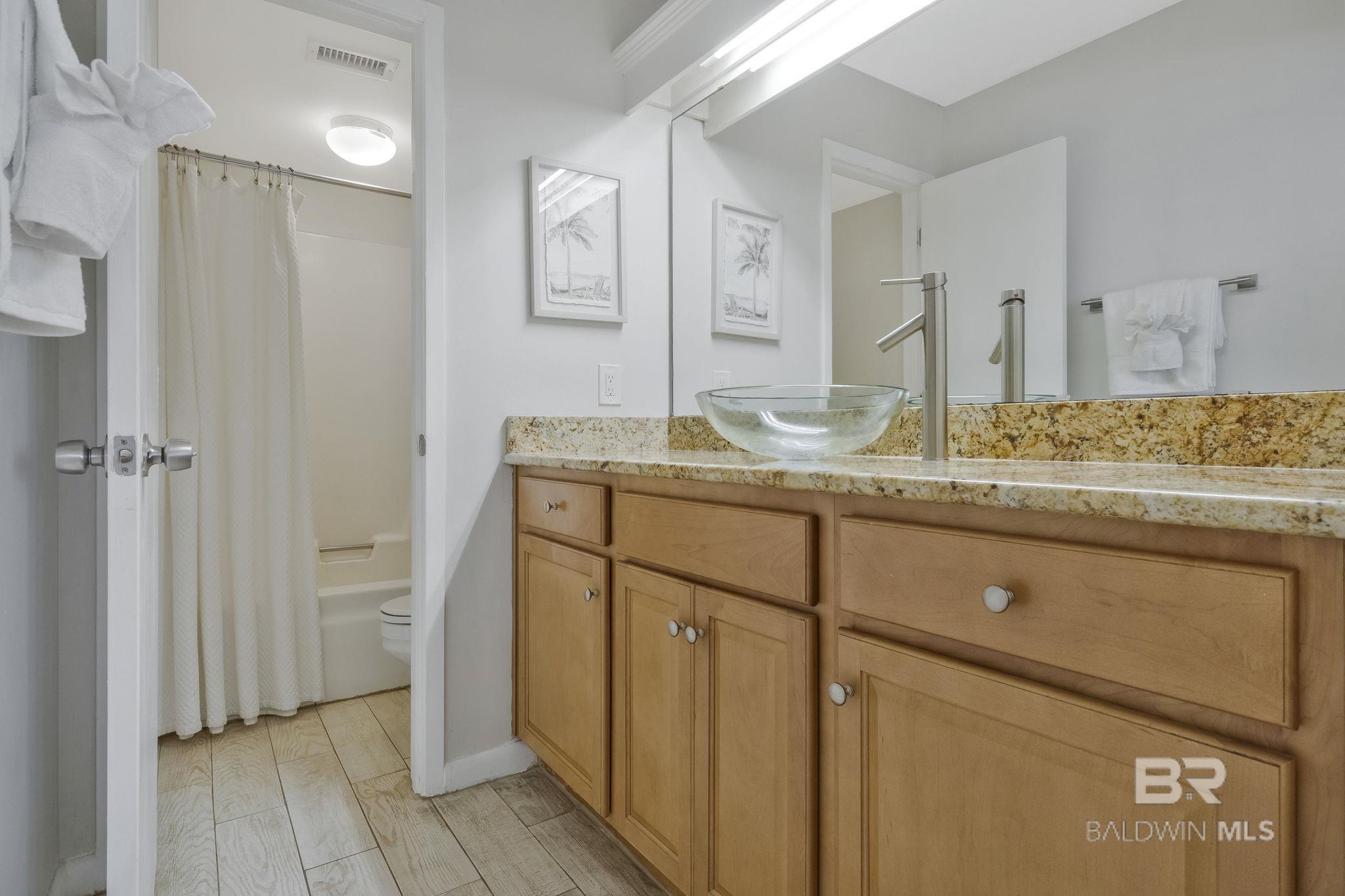https://zimg.paragon.ice.com/ParagonImages/Property/PG/BCAR/398392/21/0/0/d5e72cb98d0dde17ccc2a6d6cd976fda/7/dccea728f3223a3b8f038d3a424b26da/398392-a6792f1b-aa14-4df7-a7b3-b7a317f6ce5b.JPG