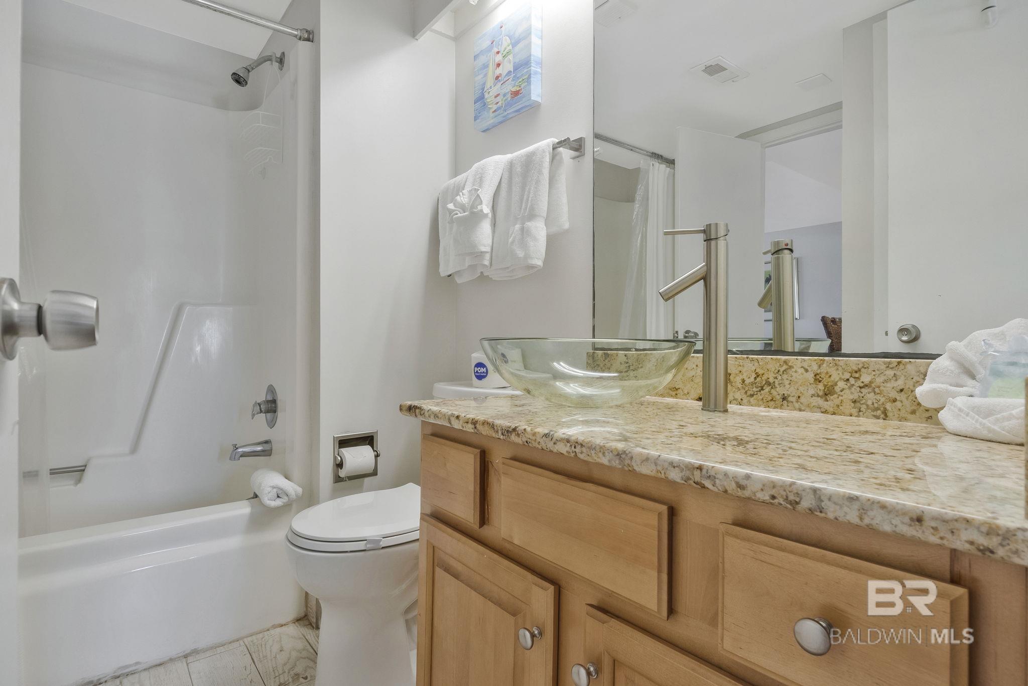 https://zimg.paragon.ice.com/ParagonImages/Property/PG/BCAR/398392/29/0/0/f935d97392f212a437b0fce8bdd0797e/7/dccea728f3223a3b8f038d3a424b26da/398392-c8094b5d-8470-429f-9220-d0d9670c51c6.JPG