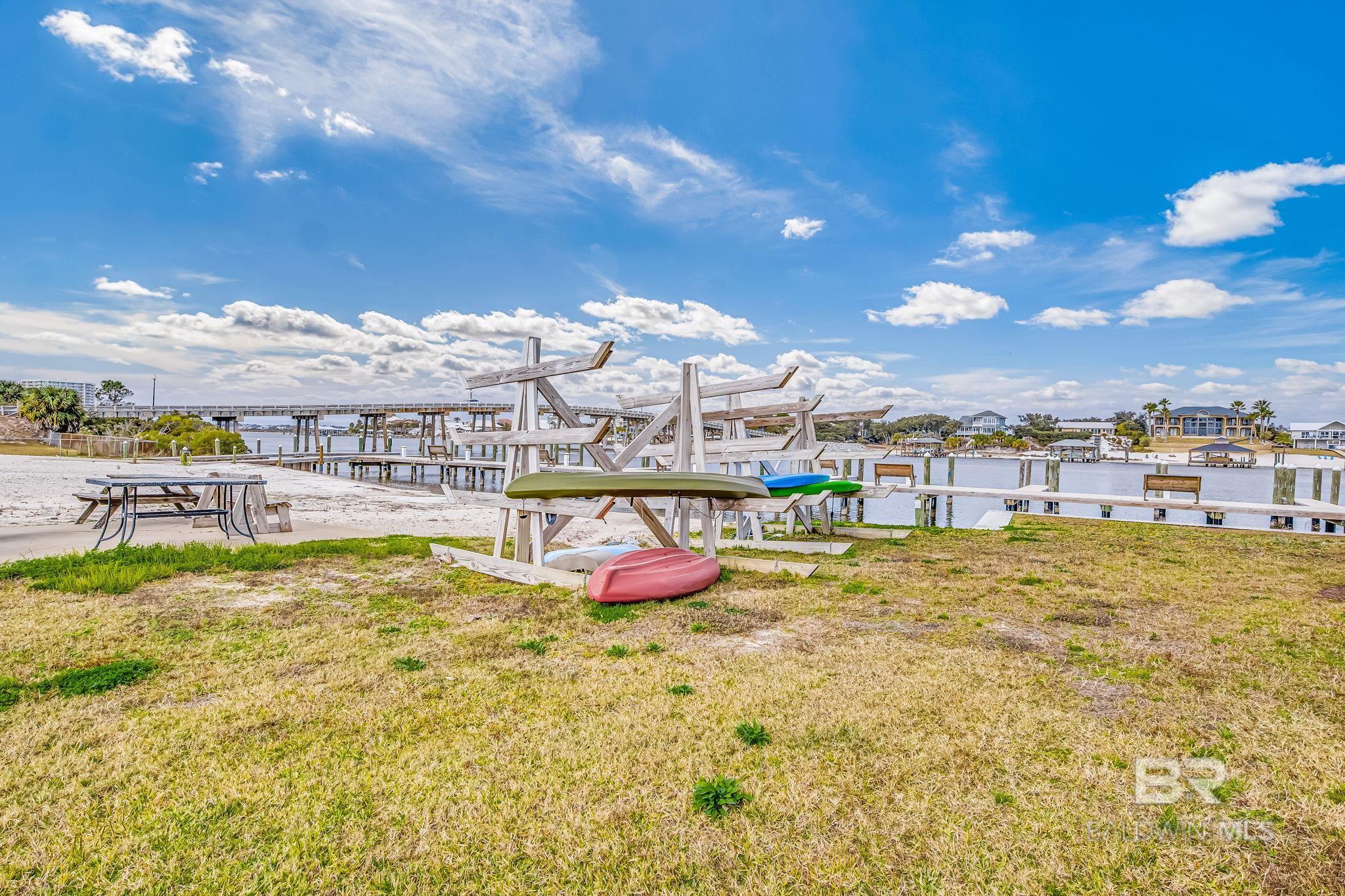https://zimg.paragon.ice.com/ParagonImages/Property/PG/BCAR/398392/64/0/0/f1b7aa961395fe1f1a912f40742d8f18/7/dccea728f3223a3b8f038d3a424b26da/398392-8e7f6836-dd21-47d8-8b64-cc851ca25f0c.JPG