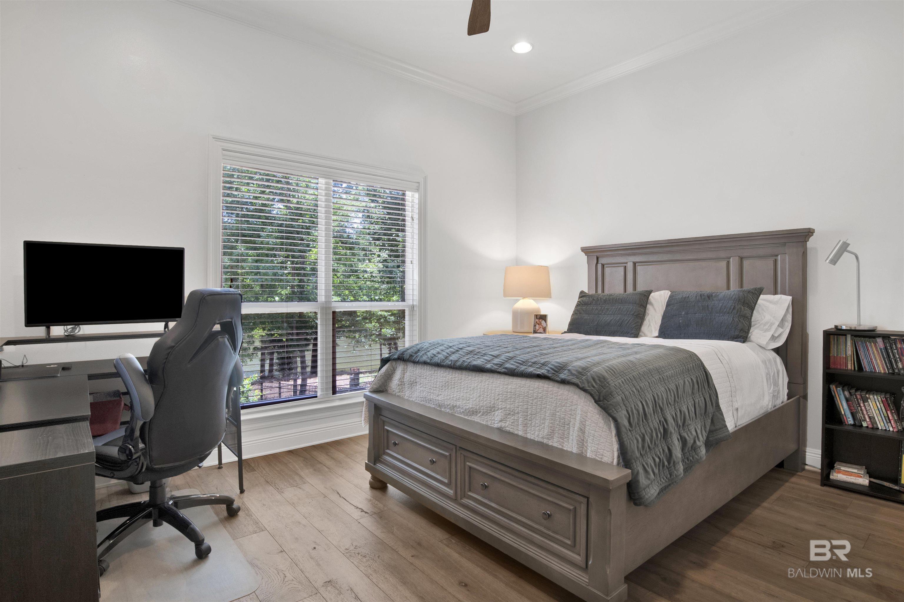 https://zimg.paragon.ice.com/ParagonImages/Property/PG/BCAR/398393/27/0/0/c584438f91e06062557c9cdeb1769dd6/7/a3af33e5934123c5dca6e49c6e35a3e4/398393-47b09f20-0577-4ba8-ad27-7866b1b2b9db.JPG