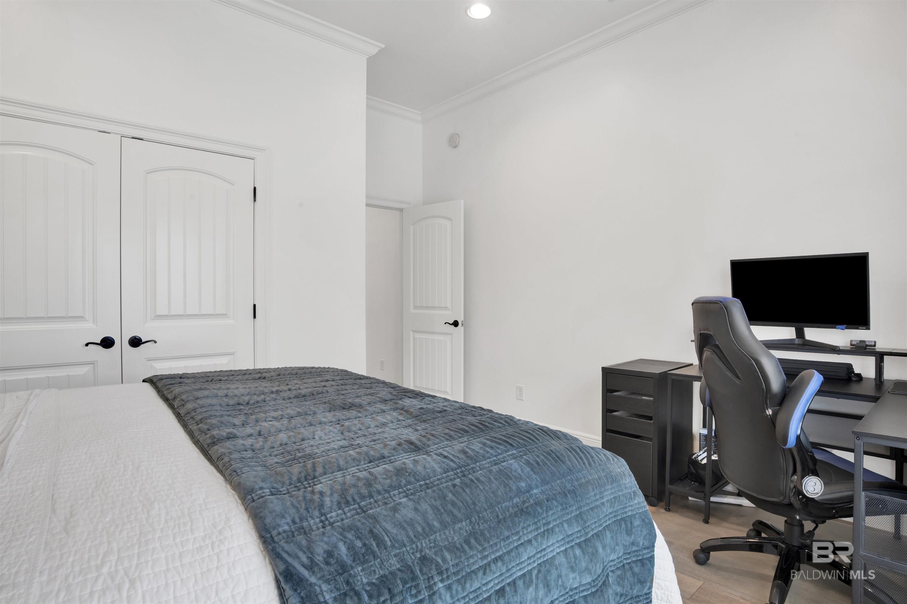 https://zimg.paragon.ice.com/ParagonImages/Property/PG/BCAR/398393/28/0/0/3aedc7656a97f40d2aac1533ce71b5d5/7/a3af33e5934123c5dca6e49c6e35a3e4/398393-9870eed9-098b-46ac-a742-31a61b5e3a35.JPG