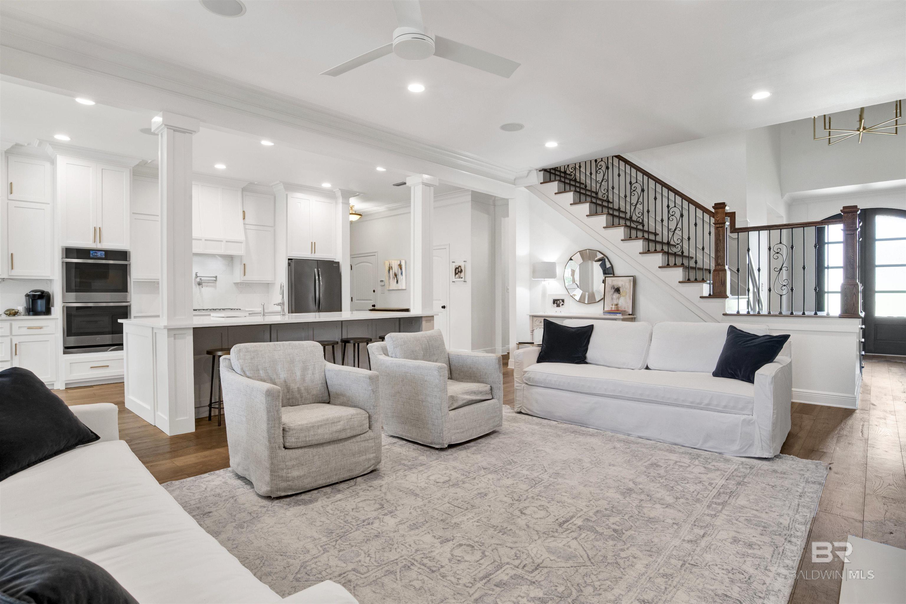 https://zimg.paragon.ice.com/ParagonImages/Property/PG/BCAR/398393/6/0/0/19b441b607410de091ca9c6baf5ba02b/7/a3af33e5934123c5dca6e49c6e35a3e4/398393-59e51721-58e9-444c-81fc-ba5cdaaec68d.JPG