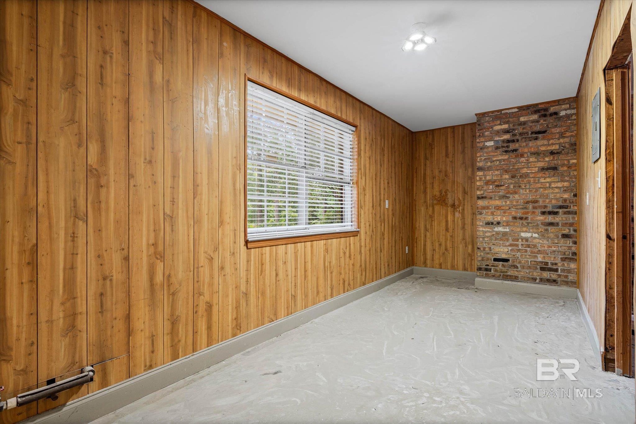 https://zimg.paragon.ice.com/ParagonImages/Property/PG/BCAR/398394/27/0/0/0d1b1b4c5f93baa2a6b09c46dc3c72c9/7/87d1c3f4cc3679856c756b28588495e5/398394-61fefeb7-927c-46c4-8768-cd8511487111.JPG