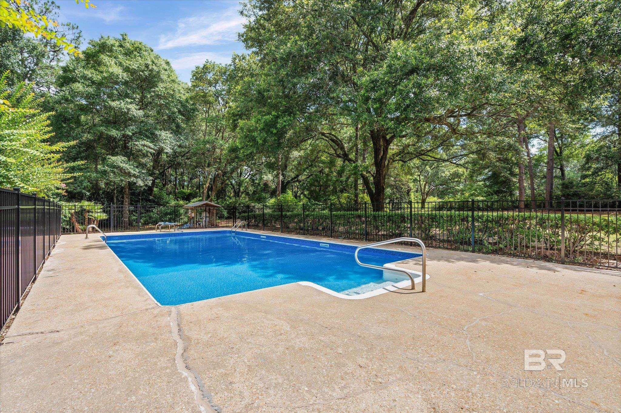 https://zimg.paragon.ice.com/ParagonImages/Property/PG/BCAR/398394/28/0/0/9dd9acc99183c25f482bc455fc746961/7/87d1c3f4cc3679856c756b28588495e5/398394-ed3bfee0-341c-439b-b93c-88d1c7f182a8.JPG