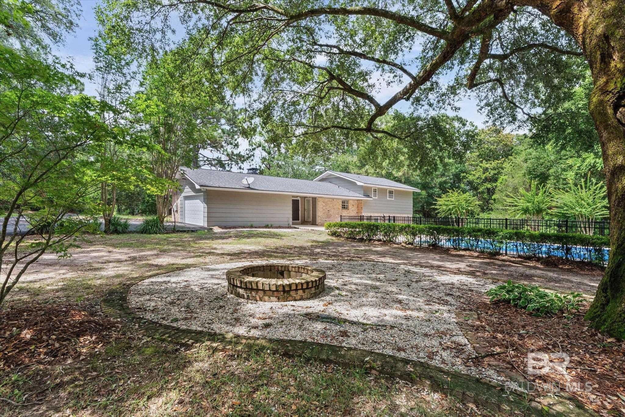 https://zimg.paragon.ice.com/ParagonImages/Property/PG/BCAR/398394/33/0/0/be14f68fa2f731e90feb4951c2470709/7/87d1c3f4cc3679856c756b28588495e5/398394-8252fb98-052f-441d-98f4-07b95f0750c0.JPG
