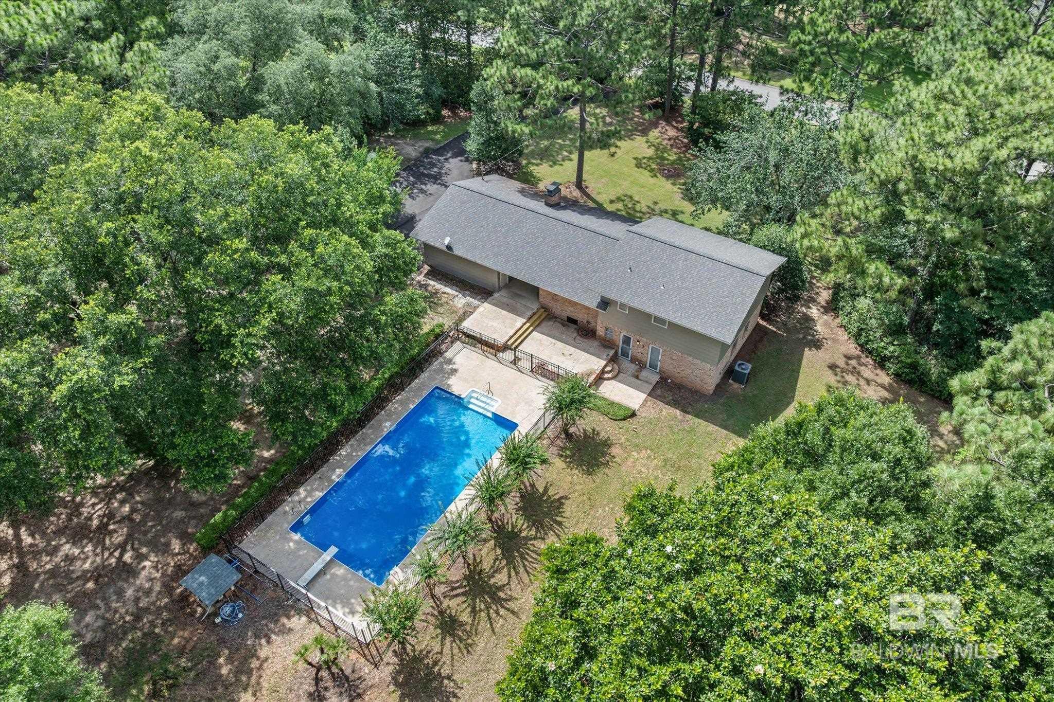 https://zimg.paragon.ice.com/ParagonImages/Property/PG/BCAR/398394/49/0/0/148562f4520a264e66fd46c41c288730/7/87d1c3f4cc3679856c756b28588495e5/398394-94adb14e-d9ba-4b71-bb75-8469ebfa32f3.JPG
