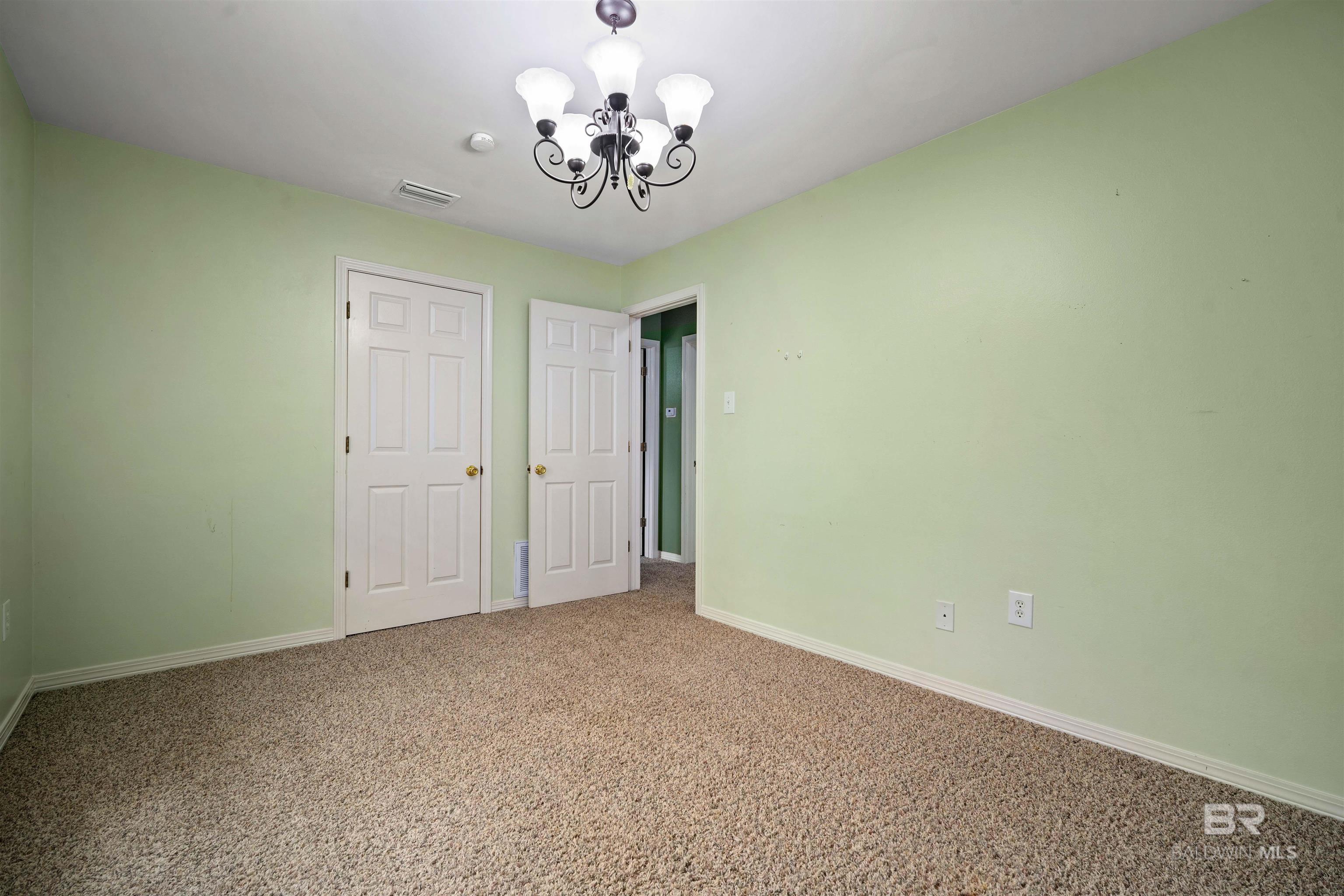 https://zimg.paragon.ice.com/ParagonImages/Property/PG/BCAR/398395/18/0/0/9dd3743556a502768875ed26fffdb1ca/7/1fa460bf4dedfdef3c2800ef390fd11e/398395-d9c98e6f-4291-4cf6-b877-394b76c060bf.JPG