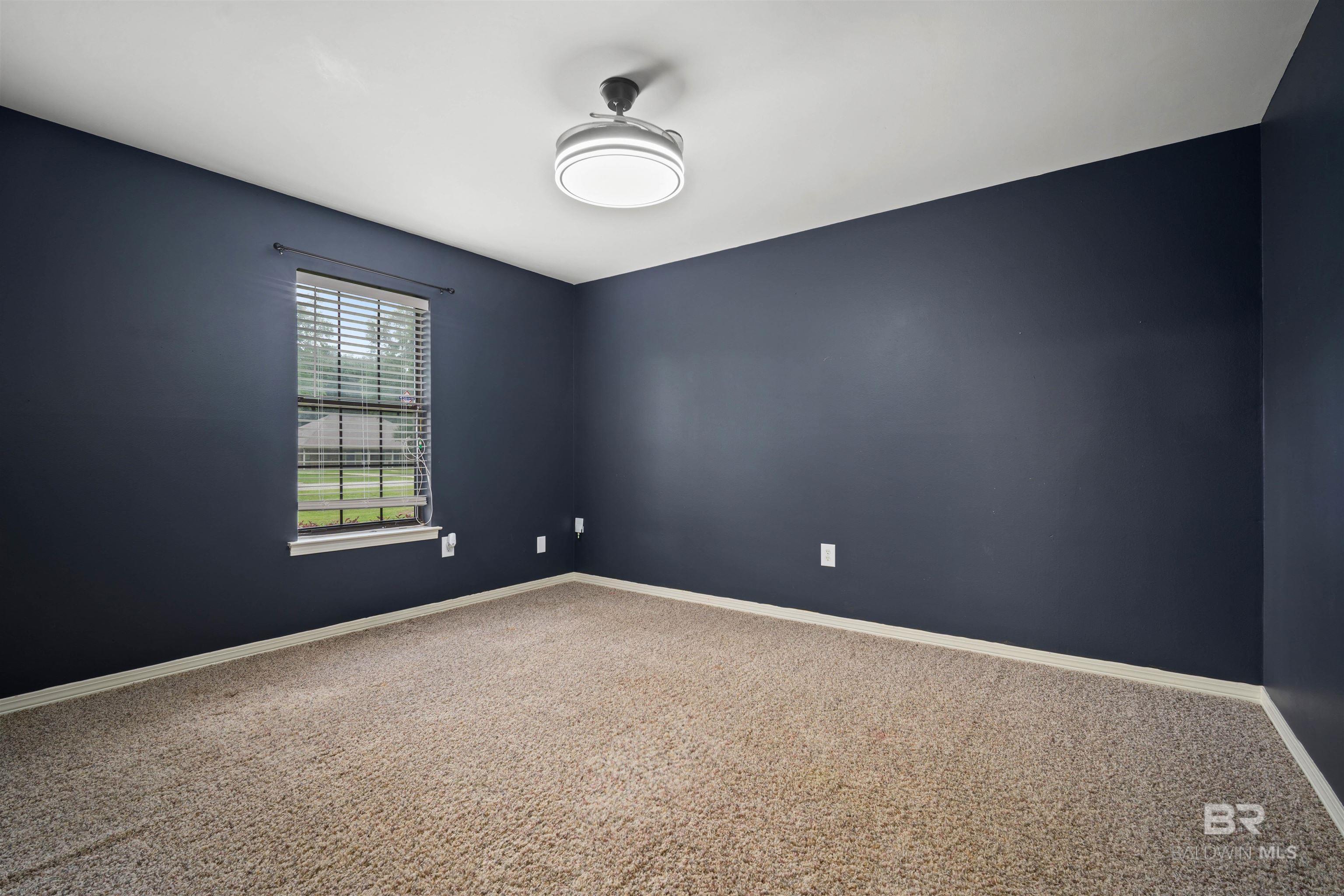 https://zimg.paragon.ice.com/ParagonImages/Property/PG/BCAR/398395/19/0/0/92c3ec66525d4499720a406caeec2966/7/1fa460bf4dedfdef3c2800ef390fd11e/398395-6a30eac5-eb44-42b3-abd1-e201a549cc71.JPG