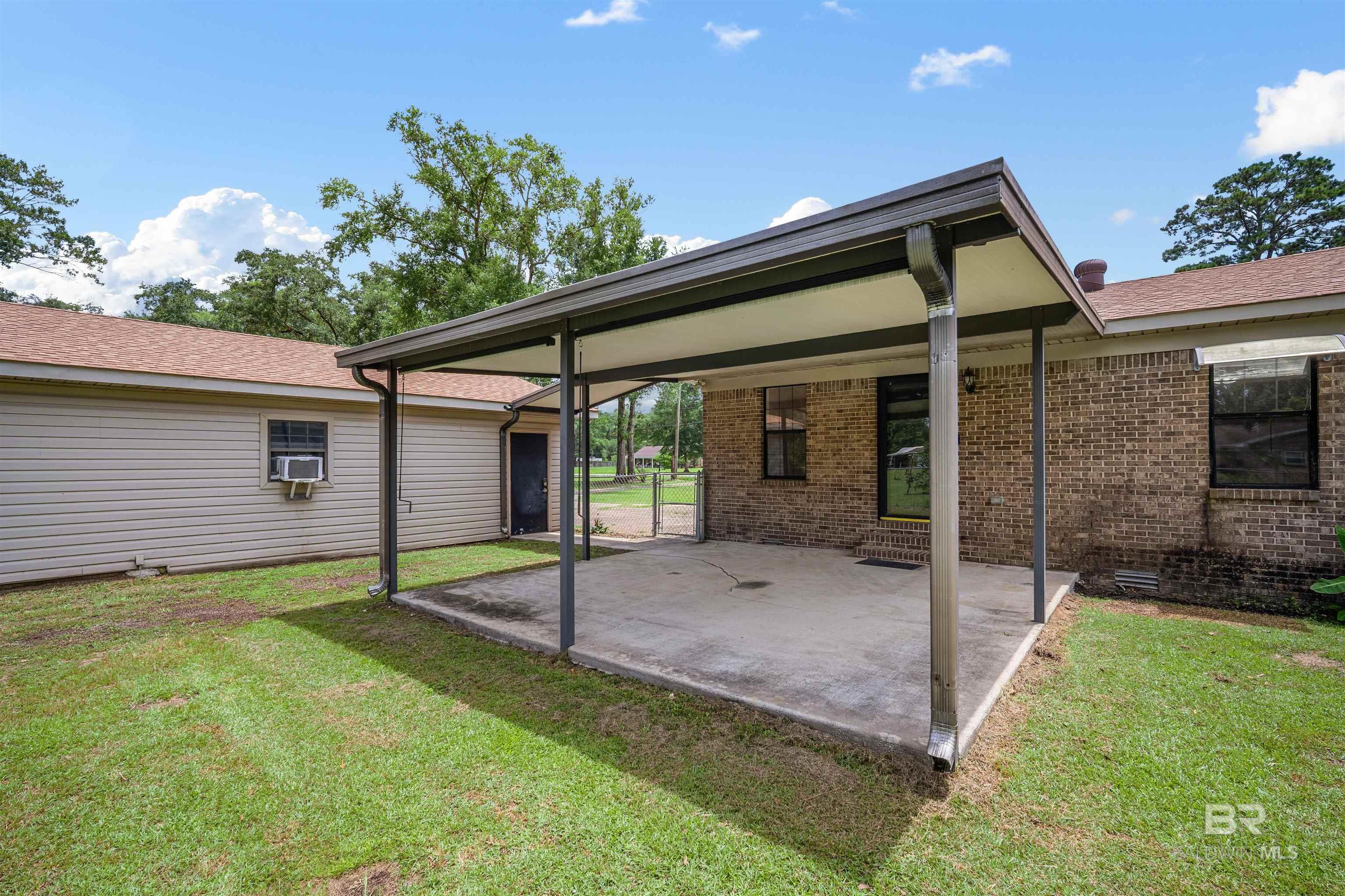 https://zimg.paragon.ice.com/ParagonImages/Property/PG/BCAR/398395/25/0/0/8e8512b09eac5752699e39d30678b2c0/7/1fa460bf4dedfdef3c2800ef390fd11e/398395-5be59298-adb2-4374-9613-11e4b060ee72.JPG