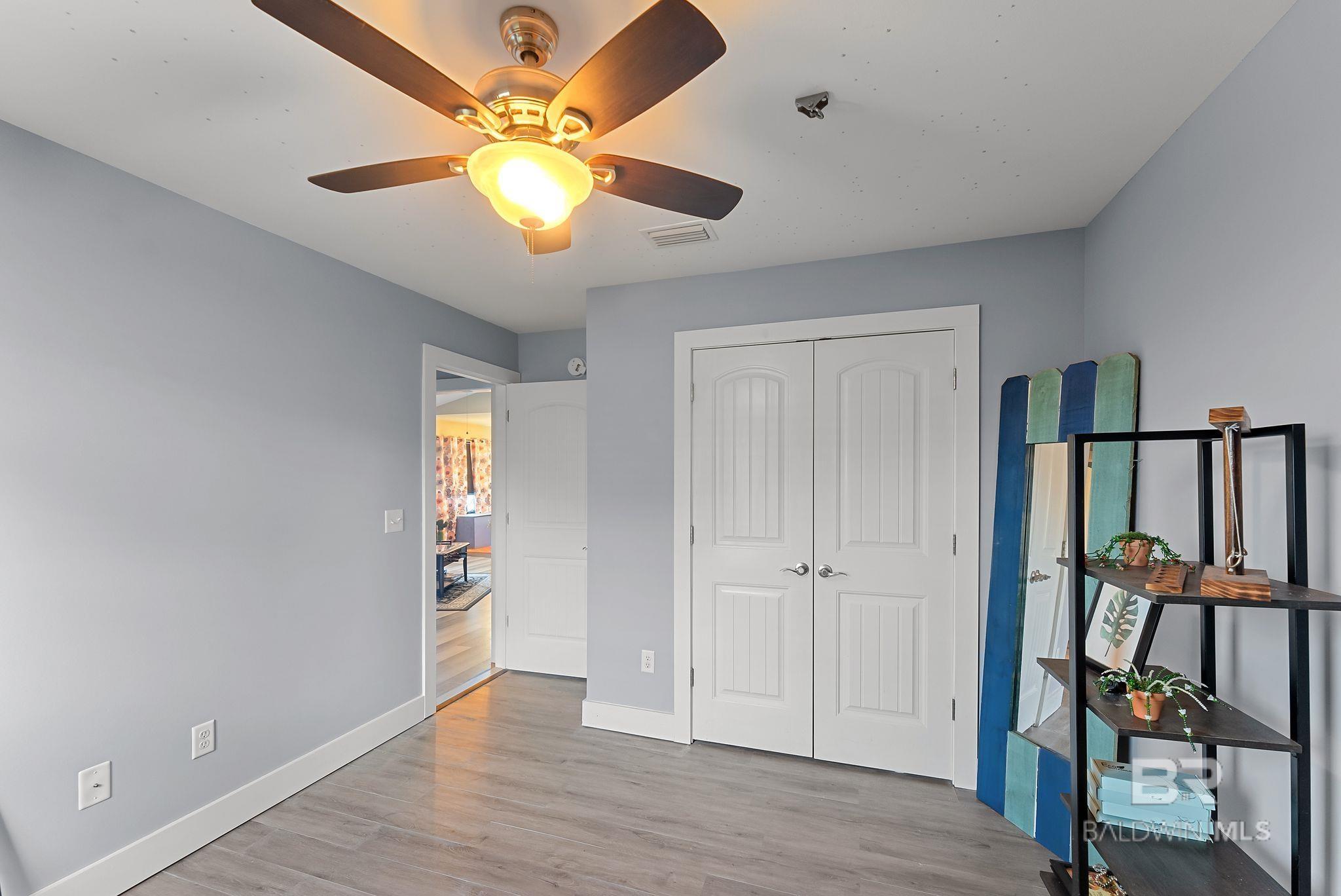 https://zimg.paragon.ice.com/ParagonImages/Property/PG/BCAR/398396/18/0/0/3f4a434b4e5aece7a6d9269b85bb9371/7/a1edac3df78364f5b47e9c9b15158e5a/398396-fe584038-4ebc-4399-816a-0ee7a5738bf7.JPG