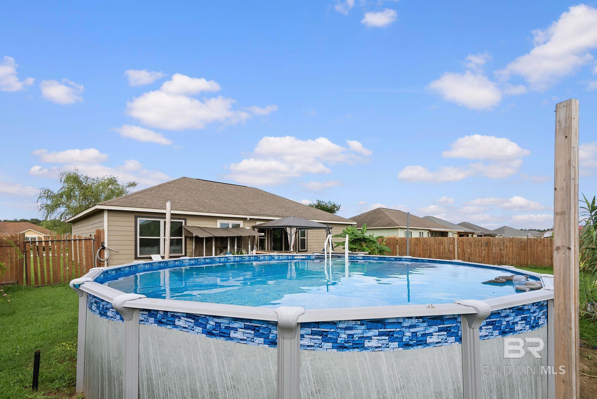 https://zimg.paragon.ice.com/ParagonImages/Property/PG/BCAR/398396/25/0/0/1675bde952a5eed5e7d0632a4884144c/7/a1edac3df78364f5b47e9c9b15158e5a/398396-af20b470-746b-4c8d-be80-91fd74ef2fc8.JPG