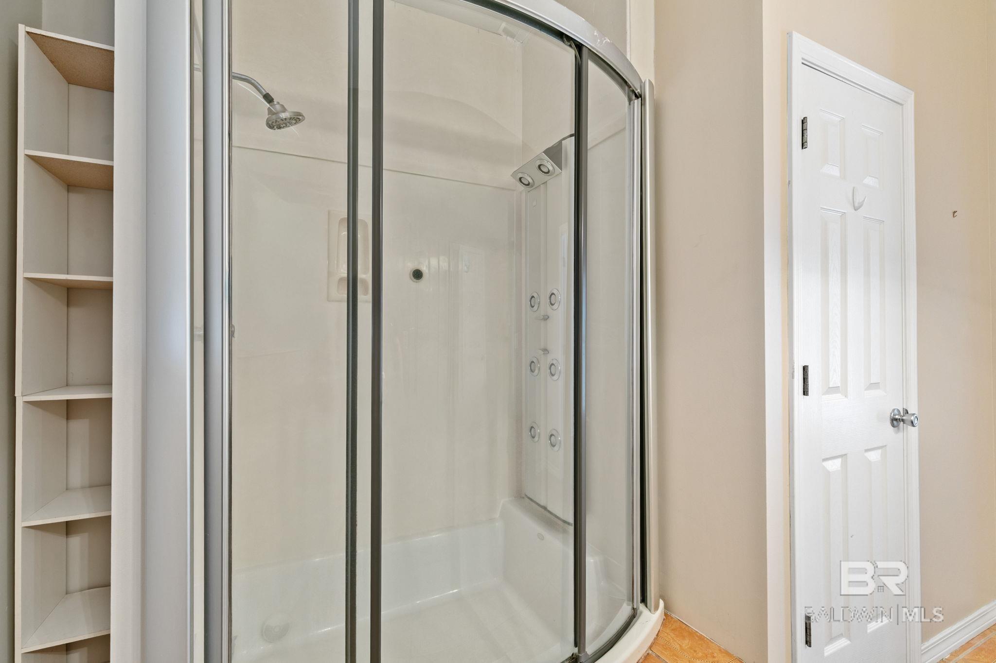 https://zimg.paragon.ice.com/ParagonImages/Property/PG/BCAR/398398/19/0/0/38a43eaf2a6aedfa3f2f653ca77d2473/7/e20ecf1d489159a015ebc0cb1a47db09/398398-7897cb24-c28d-4a49-ac03-6ac3a40fed27.JPG