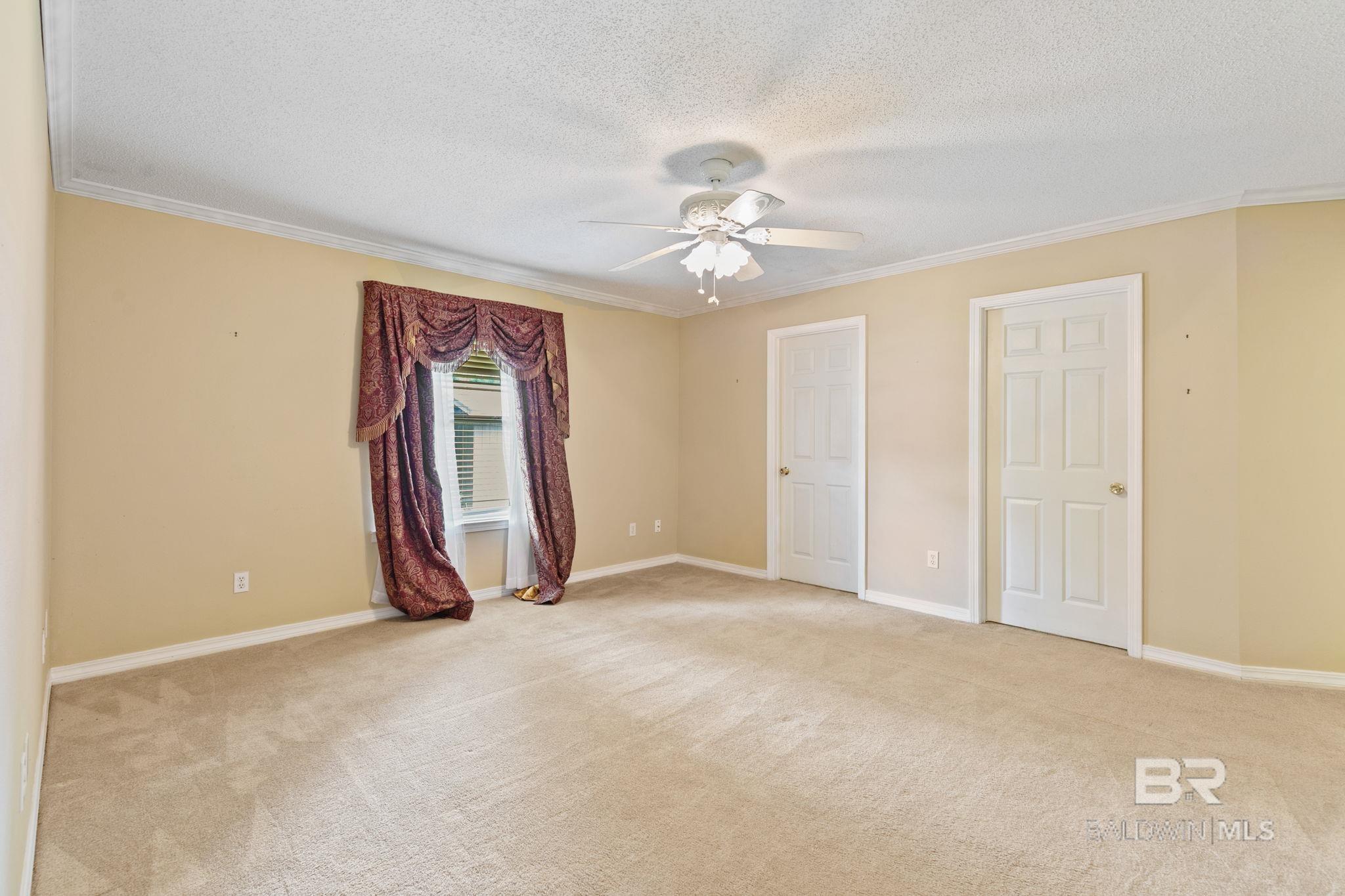 https://zimg.paragon.ice.com/ParagonImages/Property/PG/BCAR/398398/34/0/0/88536f20a0b765c711f2f1a3da6493bc/7/e20ecf1d489159a015ebc0cb1a47db09/398398-b2e1a927-ae5c-4282-b244-10e3b492f71d.JPG
