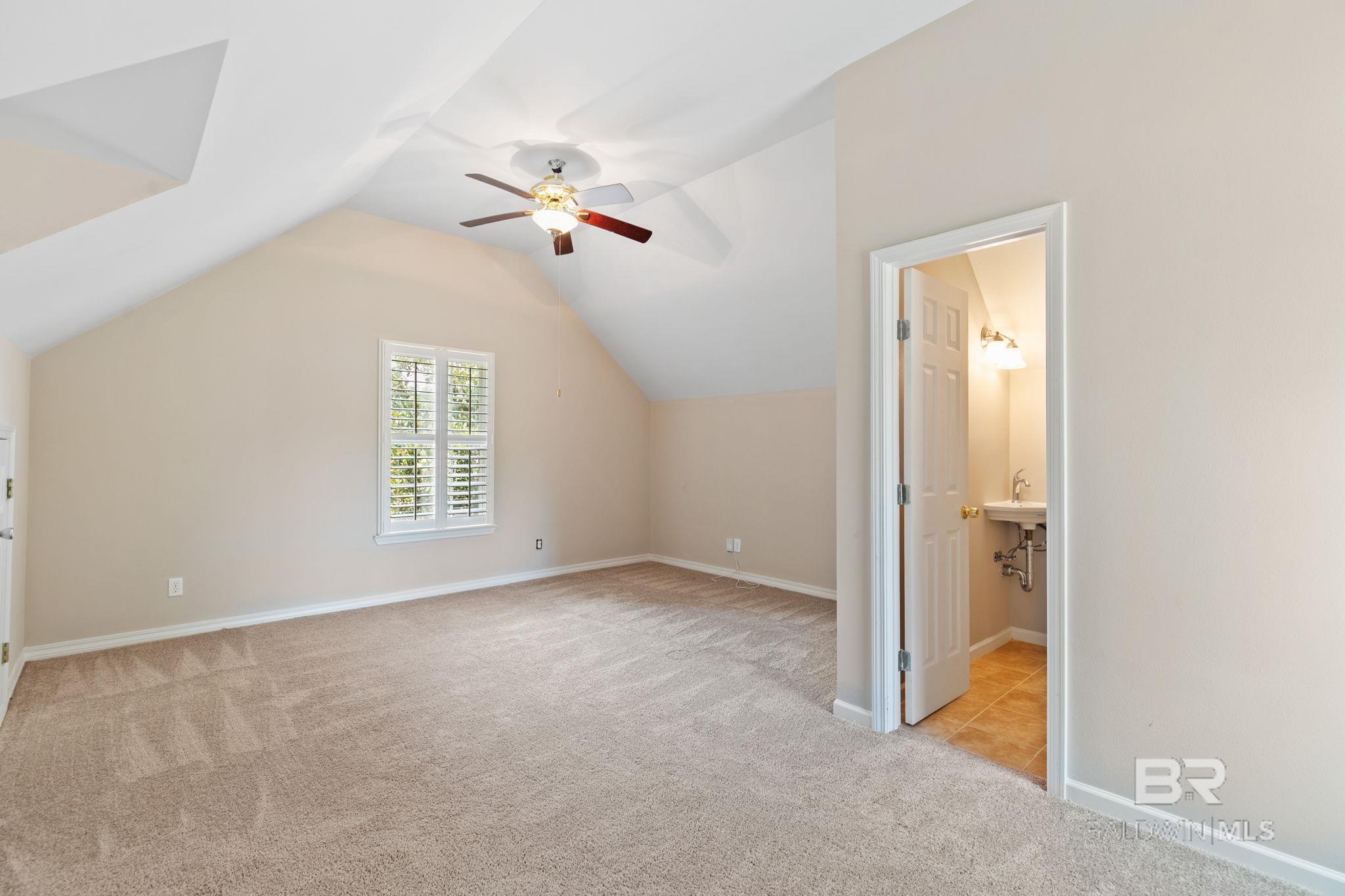 https://zimg.paragon.ice.com/ParagonImages/Property/PG/BCAR/398398/39/0/0/6f0656b8db2b706dcdd5fa35b6ea6a94/7/e20ecf1d489159a015ebc0cb1a47db09/398398-44dcb64d-54fe-484a-8ae9-178c5917ee58.JPG