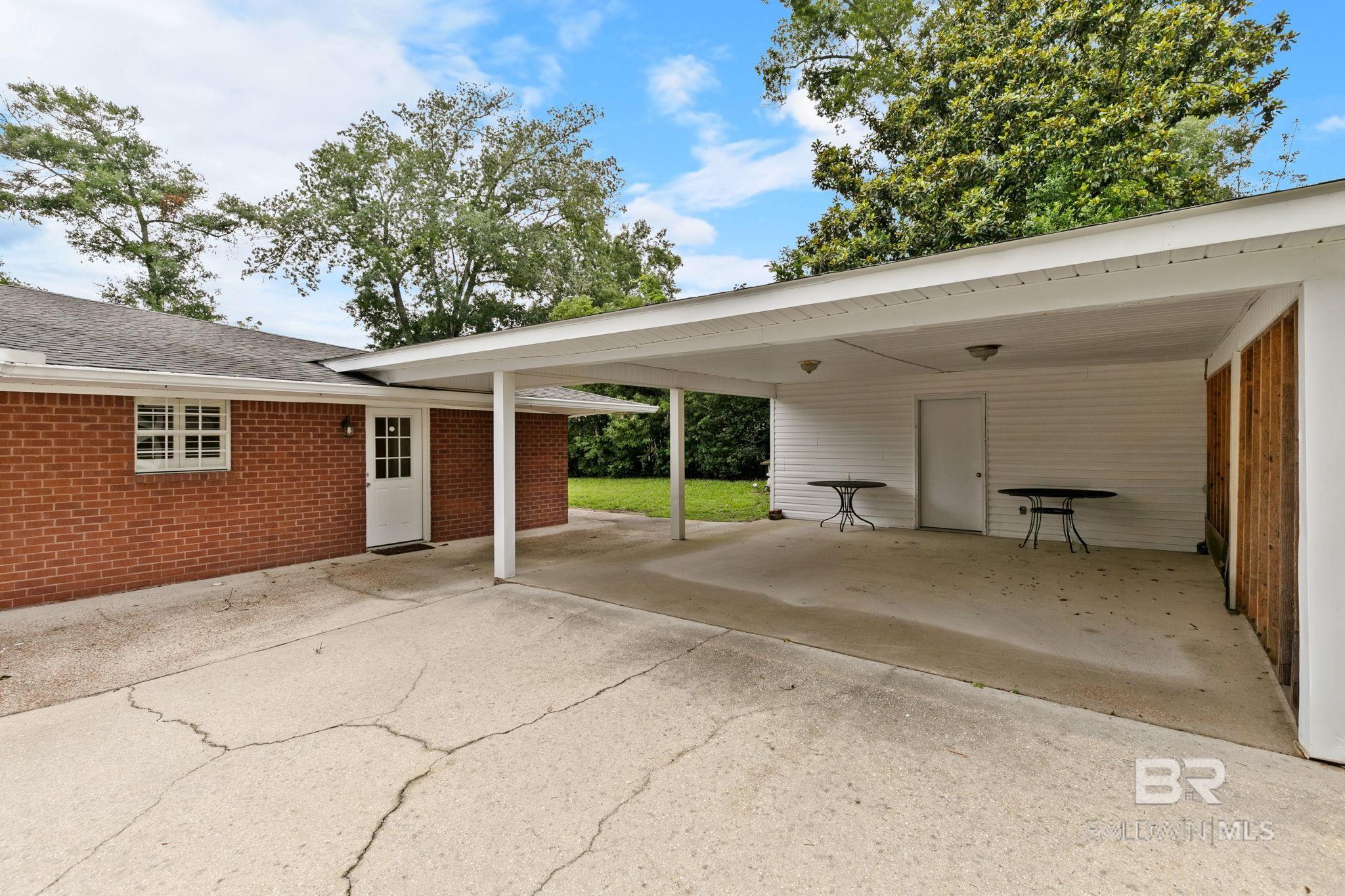 https://zimg.paragon.ice.com/ParagonImages/Property/PG/BCAR/398398/55/0/0/7782e65e594194dcf7c5632a5910072e/7/e20ecf1d489159a015ebc0cb1a47db09/398398-6b90268d-10e0-44aa-9e44-65ccc3767b24.JPG