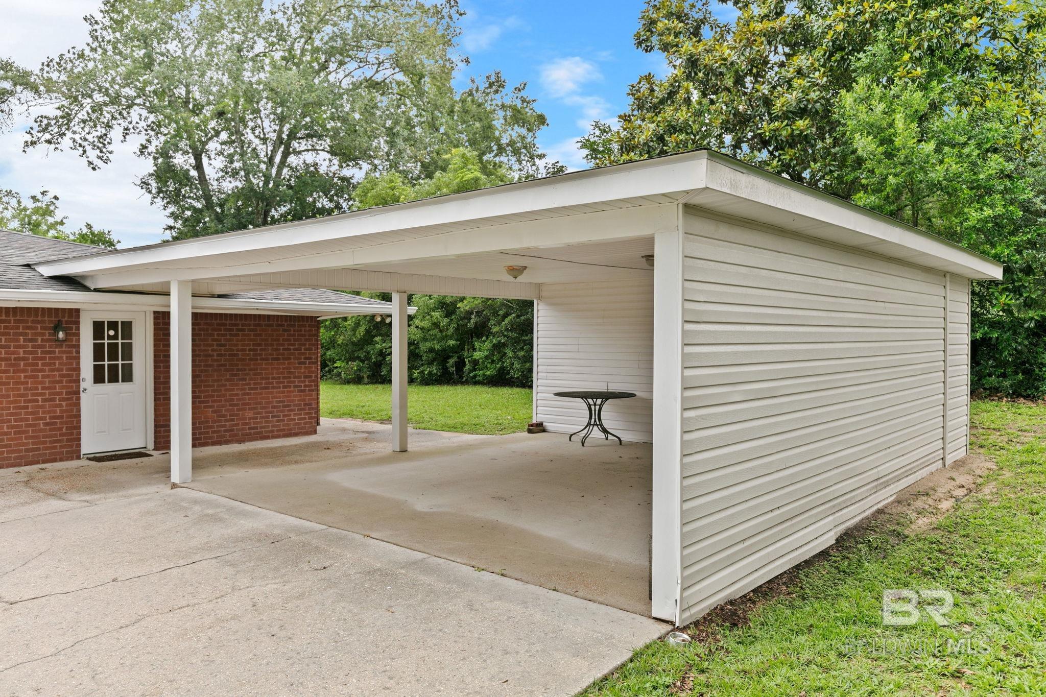 https://zimg.paragon.ice.com/ParagonImages/Property/PG/BCAR/398398/60/0/0/d9cea429bc3a82942456b2cfe265328b/7/e20ecf1d489159a015ebc0cb1a47db09/398398-a999ab83-6148-4ab7-9133-8fe7176fb522.JPG