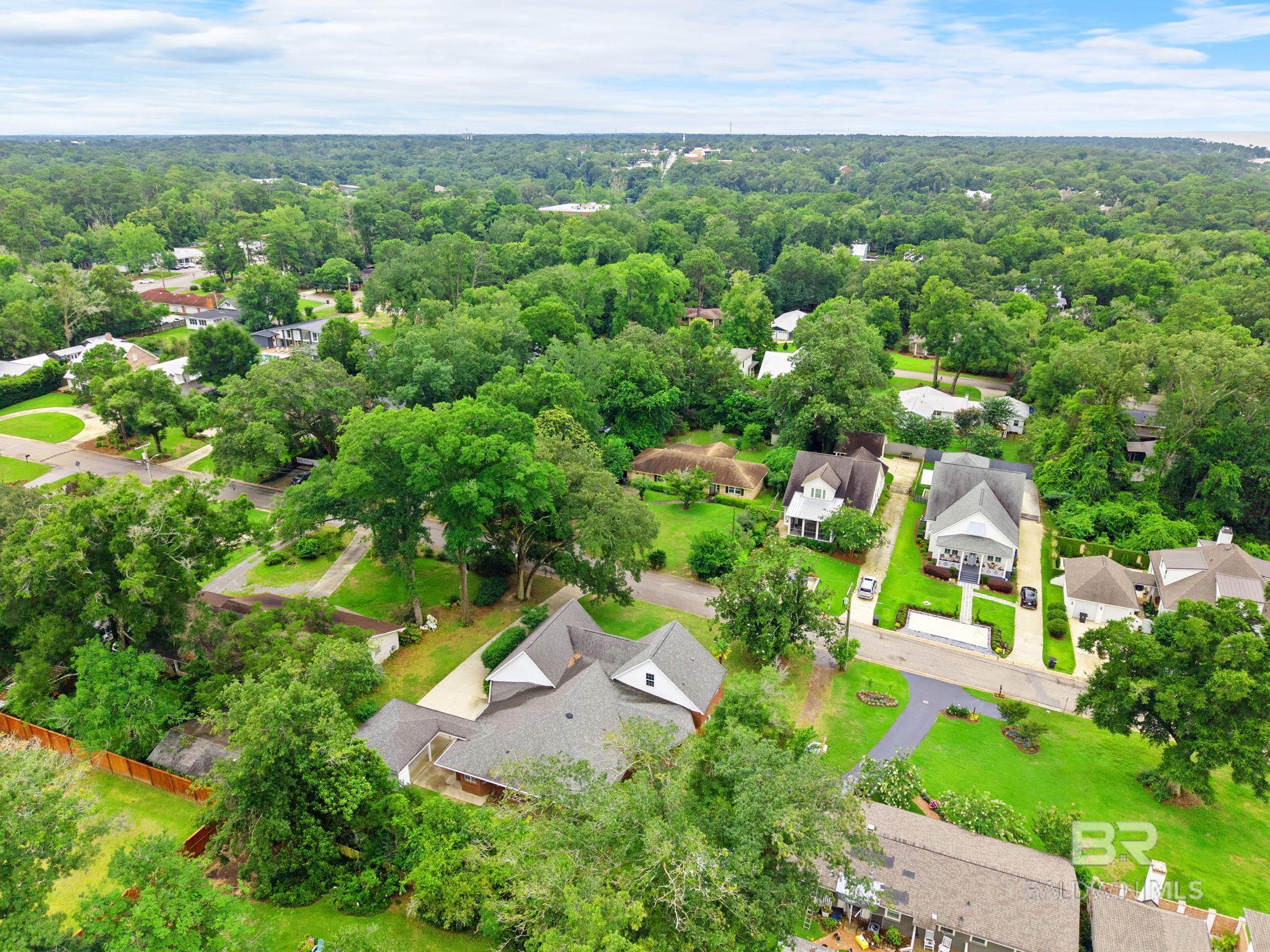 https://zimg.paragon.ice.com/ParagonImages/Property/PG/BCAR/398398/64/0/0/81a45a22dfdcbb96915c268b8d4c8bd9/7/e20ecf1d489159a015ebc0cb1a47db09/398398-9d3dbc1f-47b2-44b2-8af8-6cc206a87832.JPG