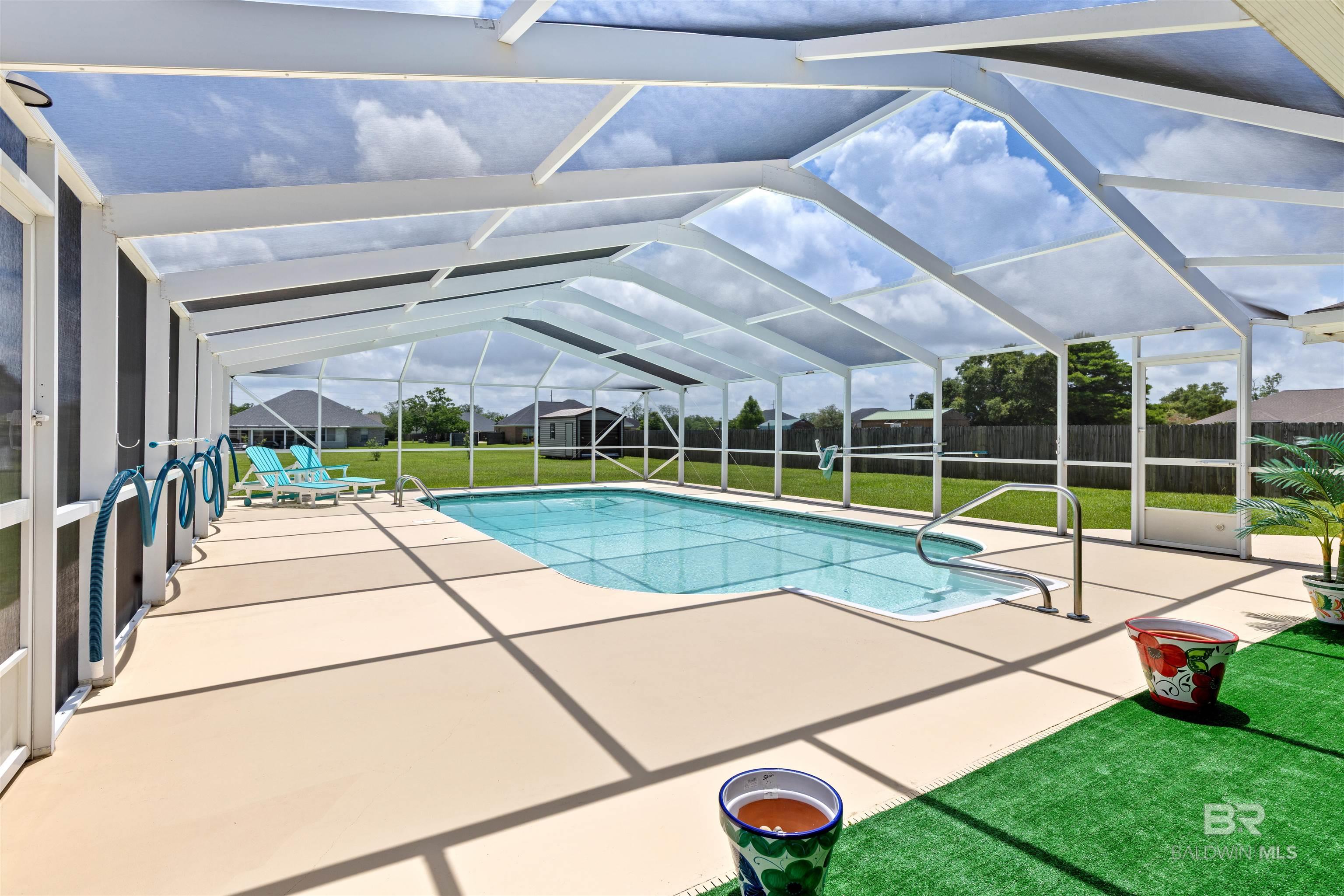 https://zimg.paragon.ice.com/ParagonImages/Property/PG/BCAR/398400/18/0/0/fa7dc57b4ae48f12bf337aa1b1b63dfd/7/de77d4453c72f1d0f559851270dbfd2a/398400-8ab9e565-4bba-4323-aba7-4747dec57c03.JPG