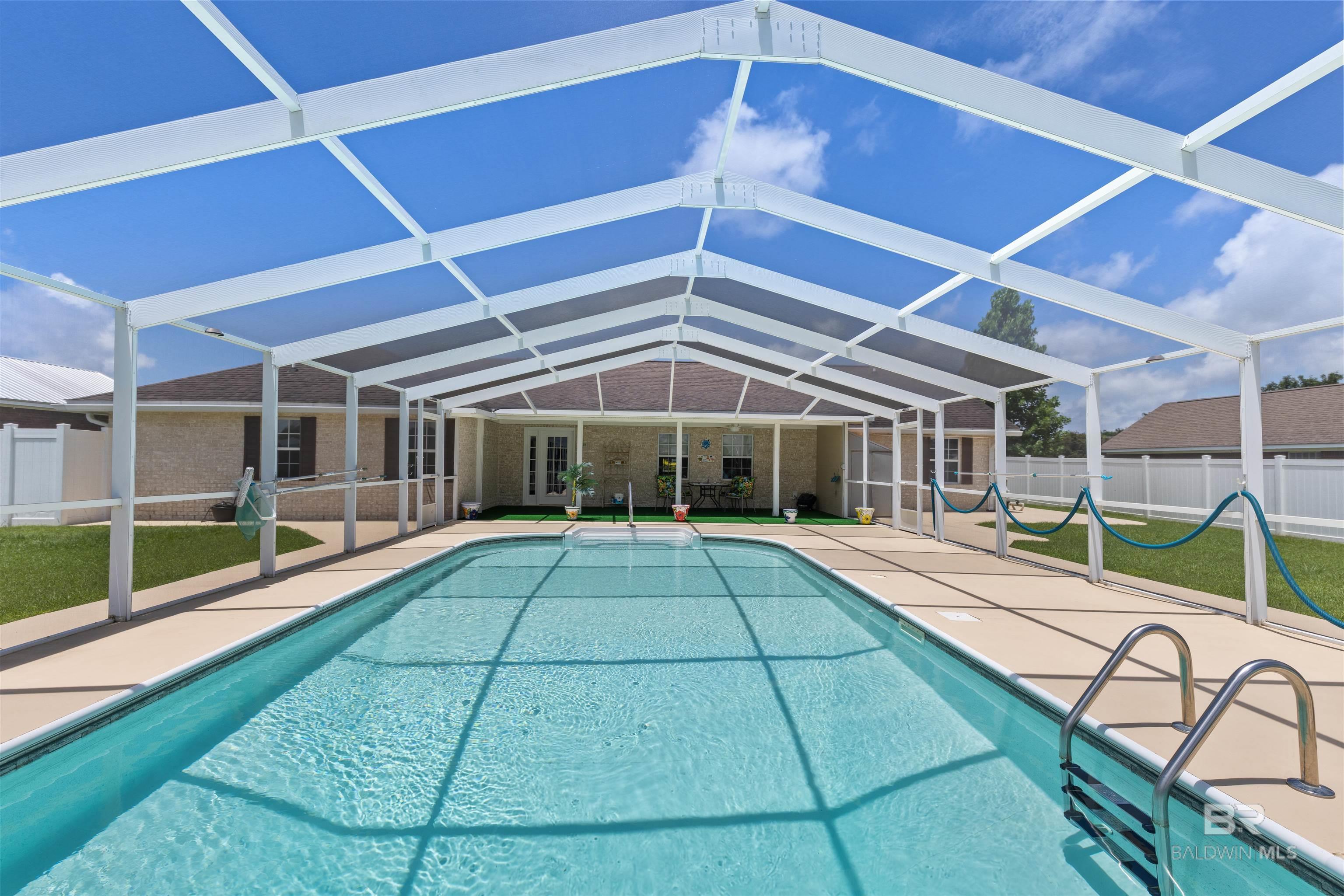 https://zimg.paragon.ice.com/ParagonImages/Property/PG/BCAR/398400/19/0/0/2755bf80a3badae555fe93a57d13b3fb/7/de77d4453c72f1d0f559851270dbfd2a/398400-488f6116-f07a-4197-a536-bbe79efb50c1.JPG
