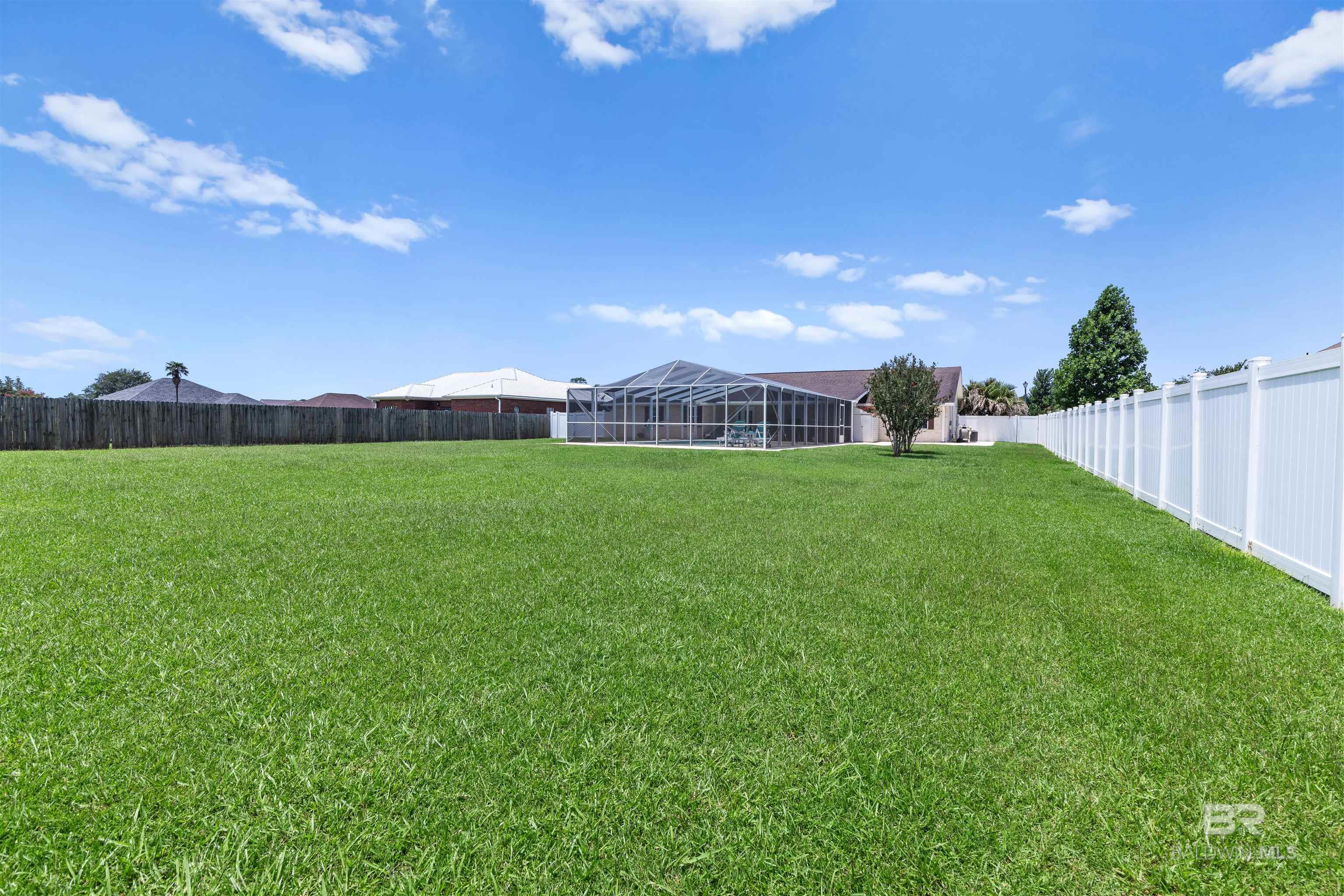 https://zimg.paragon.ice.com/ParagonImages/Property/PG/BCAR/398400/22/0/0/0f5e3036ddf490ea05775e41901164a7/7/de77d4453c72f1d0f559851270dbfd2a/398400-a8a8f8ca-3151-4267-ba1d-483a920968a7.JPG