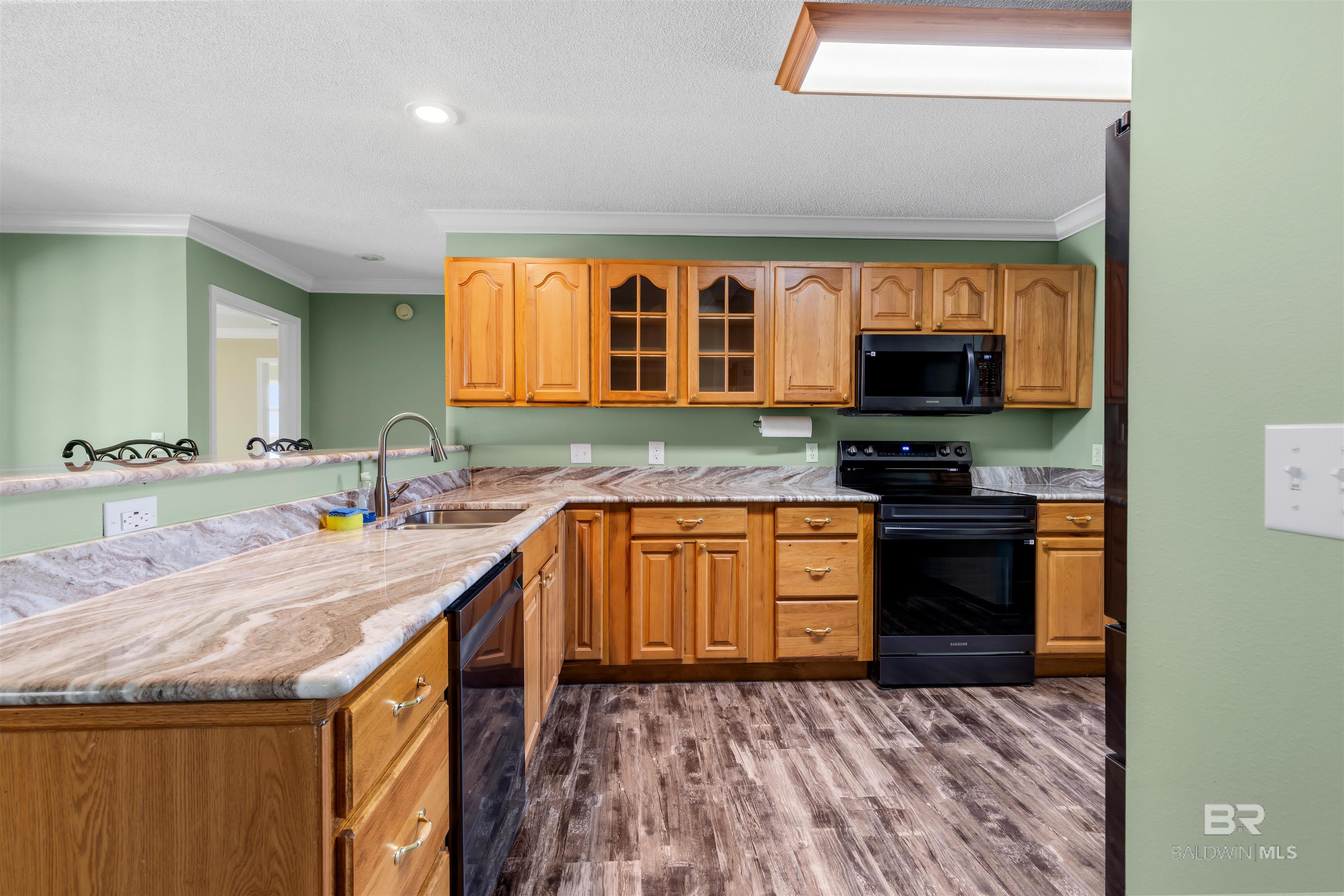 https://zimg.paragon.ice.com/ParagonImages/Property/PG/BCAR/398400/5/0/0/5b7b5797303248413cdd82f38eb10636/7/de77d4453c72f1d0f559851270dbfd2a/398400-75874c39-1a27-4b48-91ce-69e270ac6c48.JPG