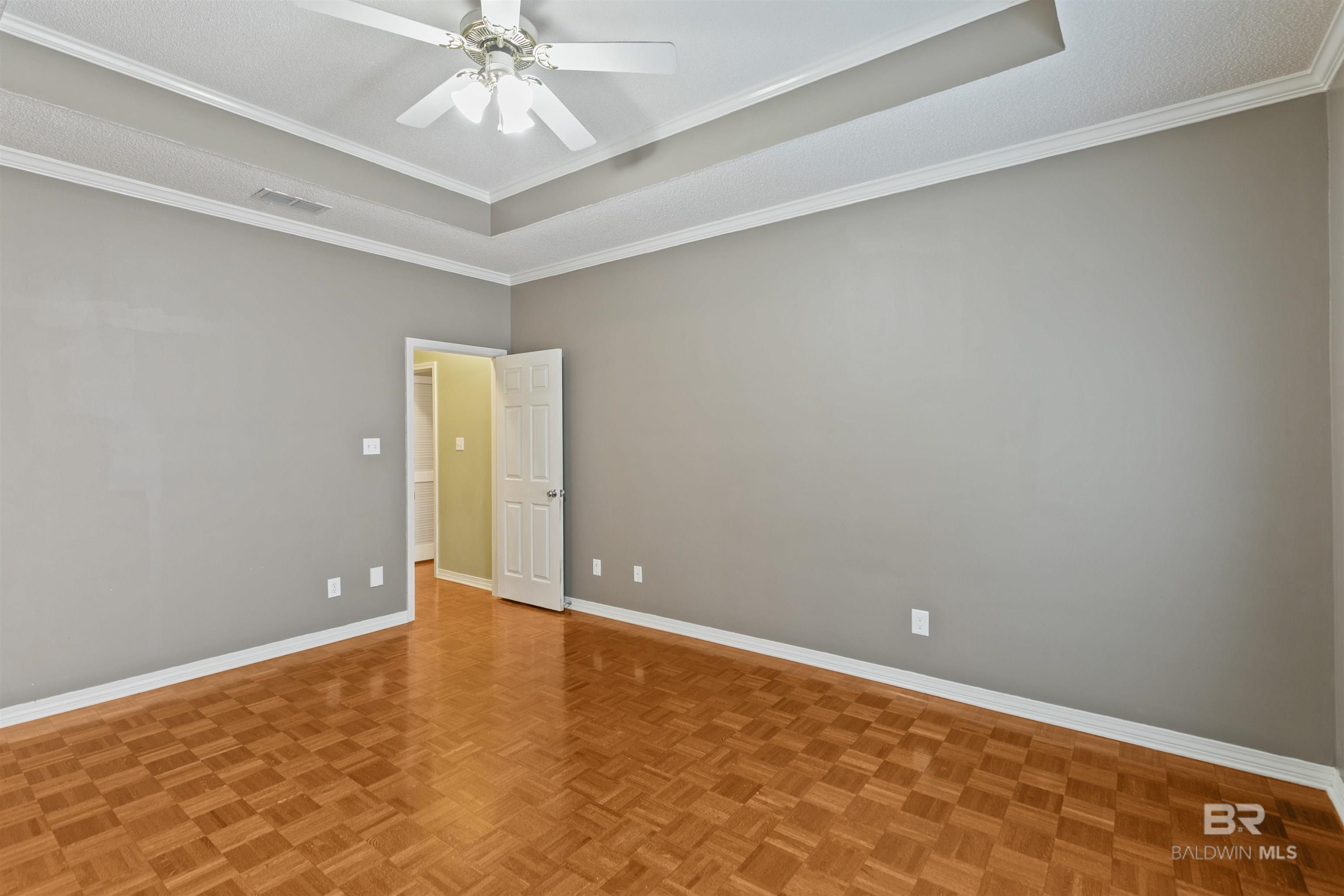 398409 | Photo 26