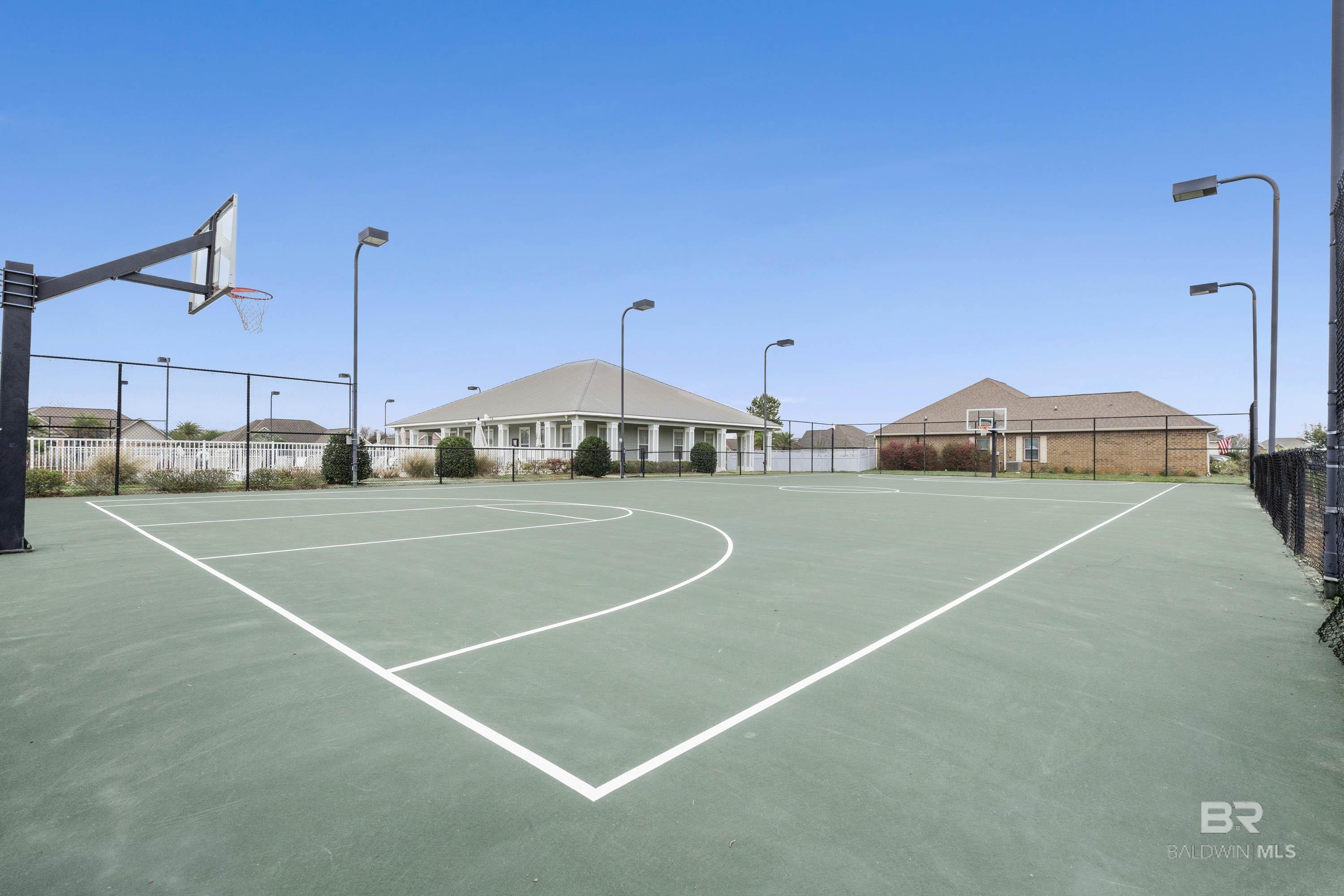398413 | Photo 24